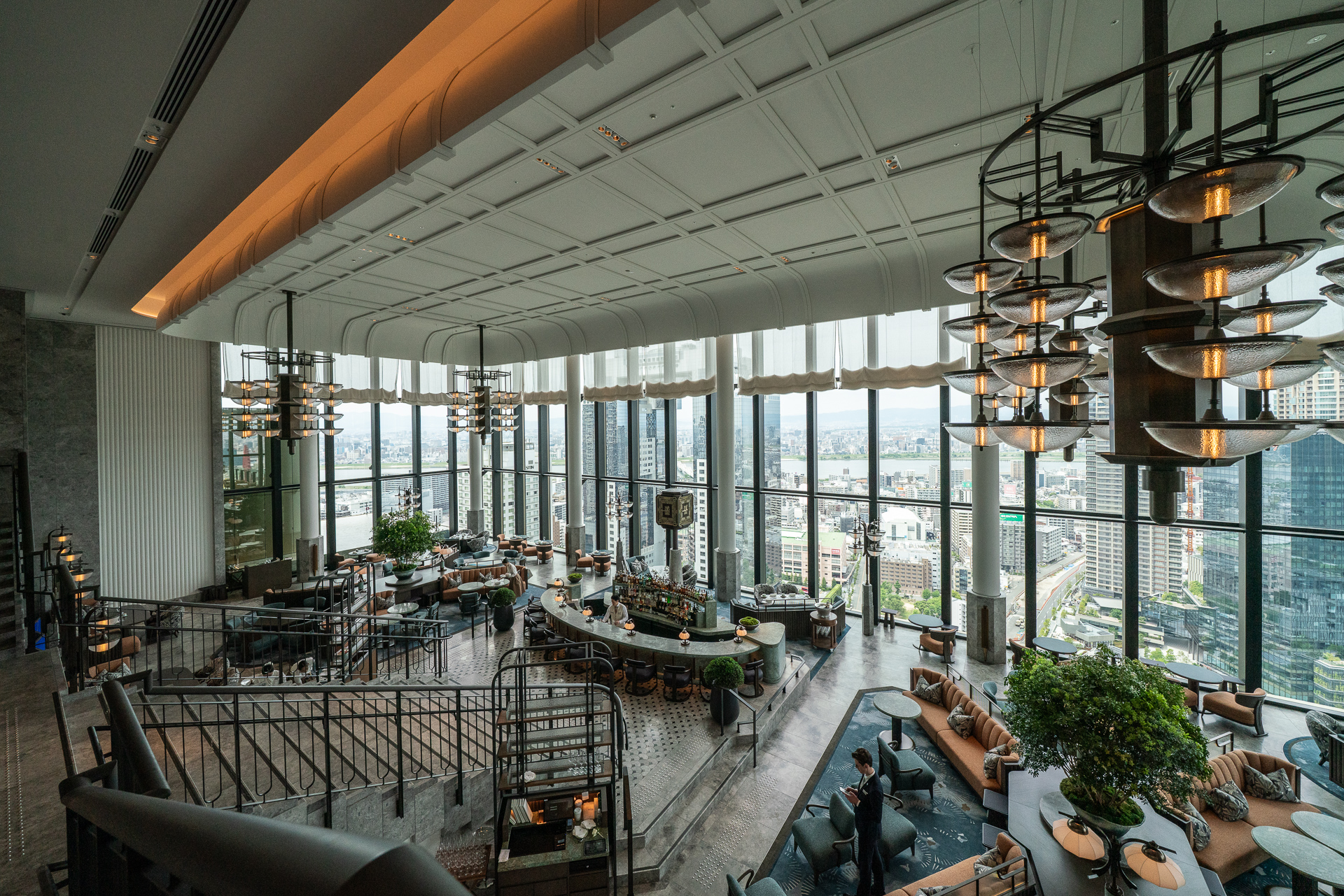 29階の階段上からの眺めは圧巻のパノラマビュー