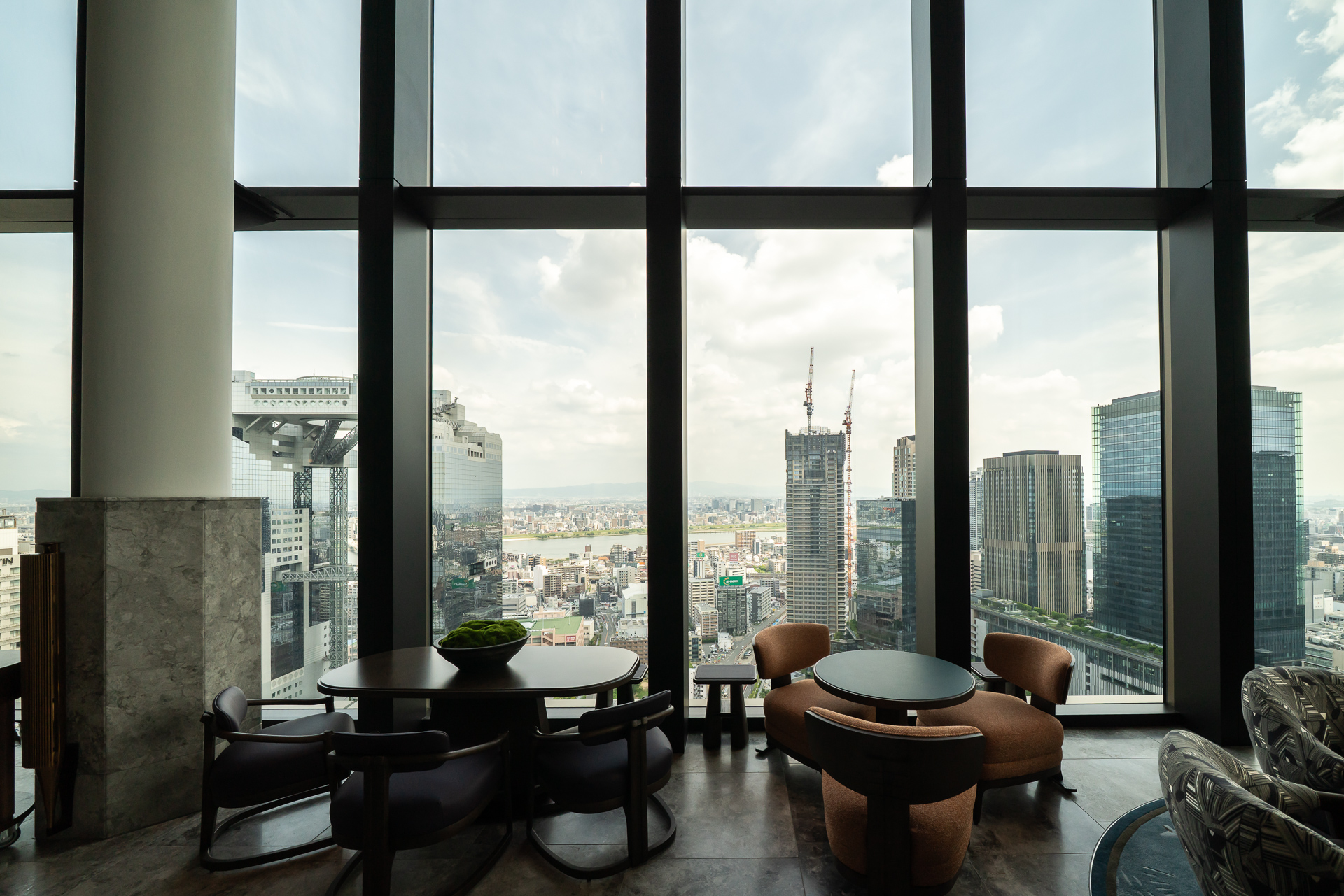 淀川方向の眺望を見ることができる