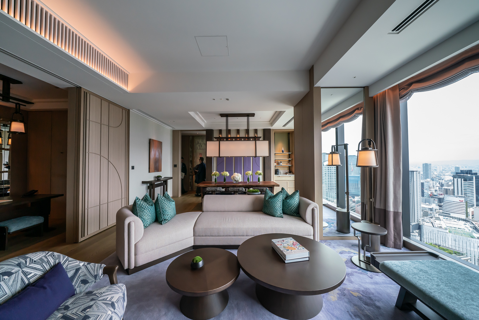 「アストリア・ペントハウス」のリビングルーム