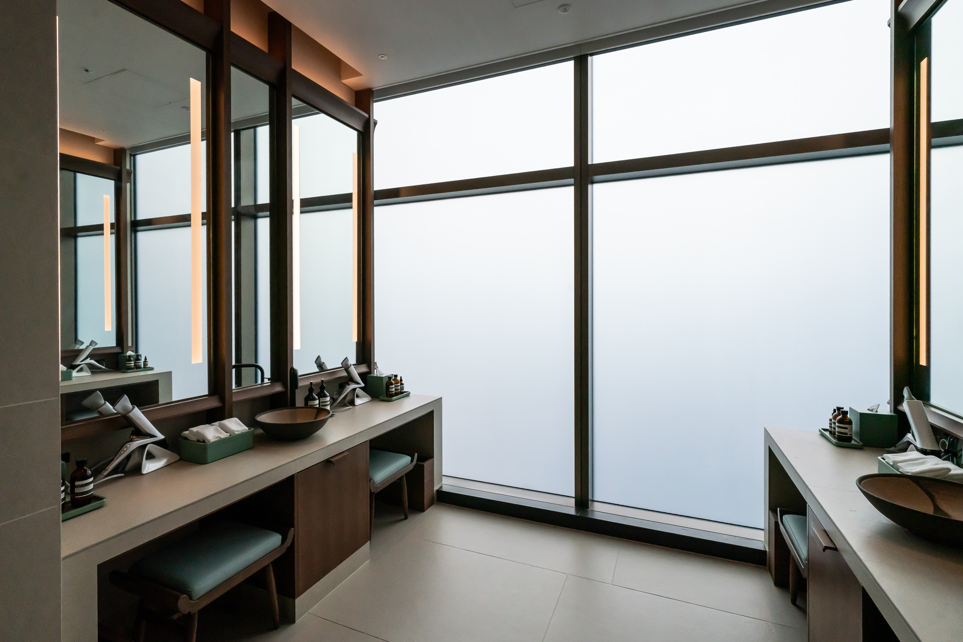 パウダールームも広くゆったりした作り