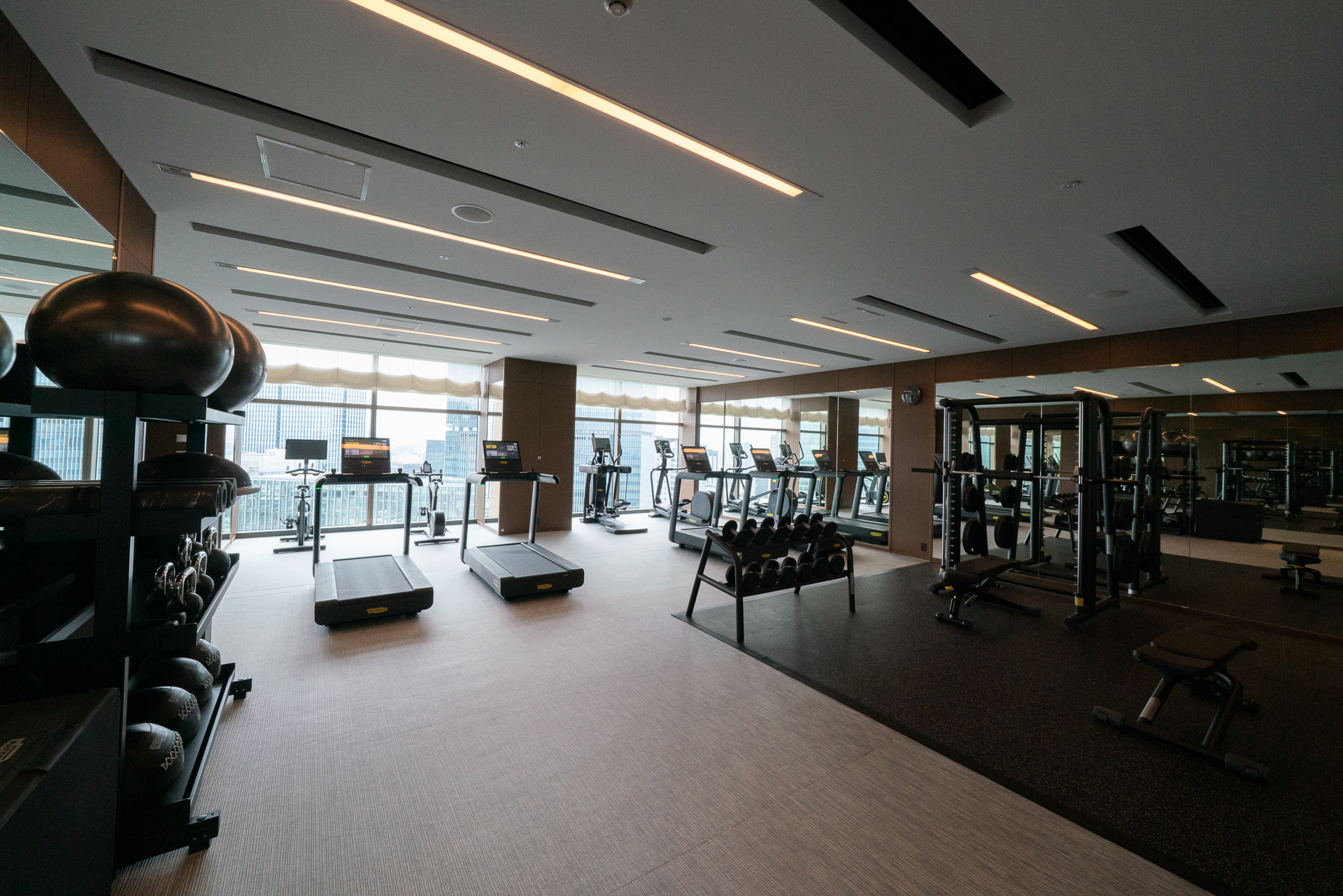 24時間利用できるフィットネスジム