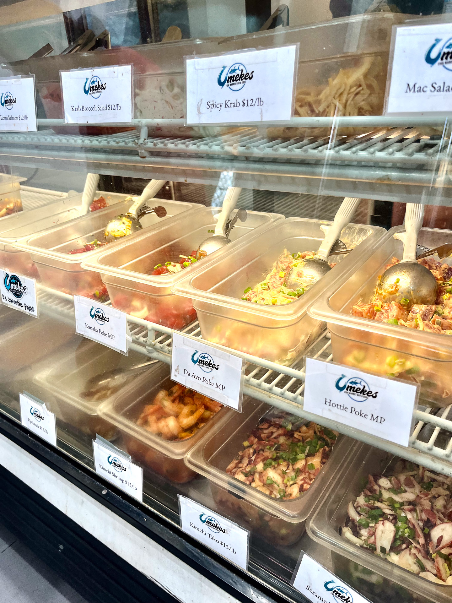 種類豊富で迷うが、ガーリックサーモンをぜひ！