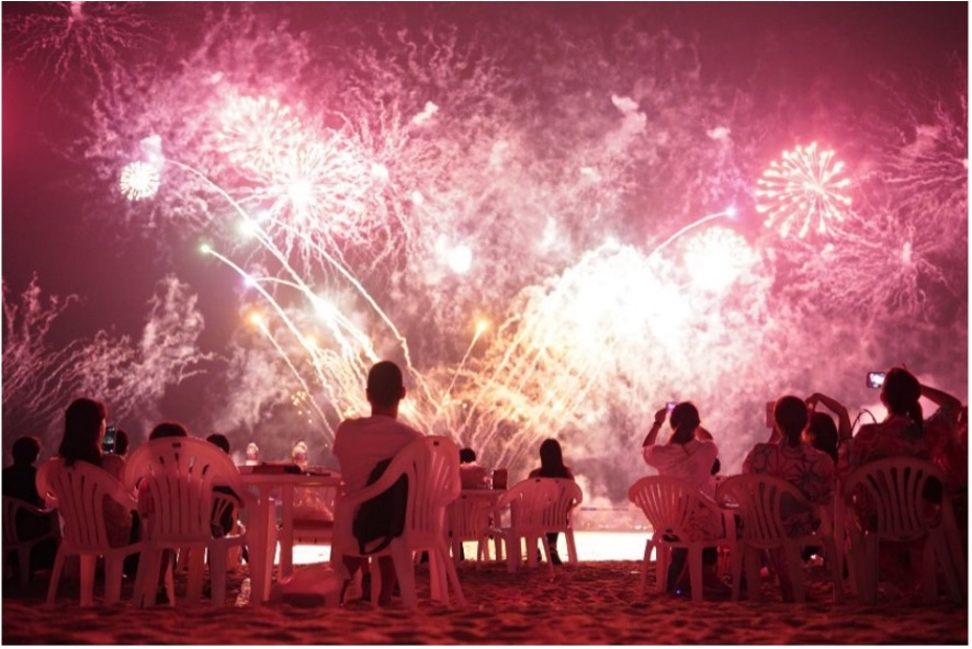 PREMIUM席（前列ガーデンテーブル席）