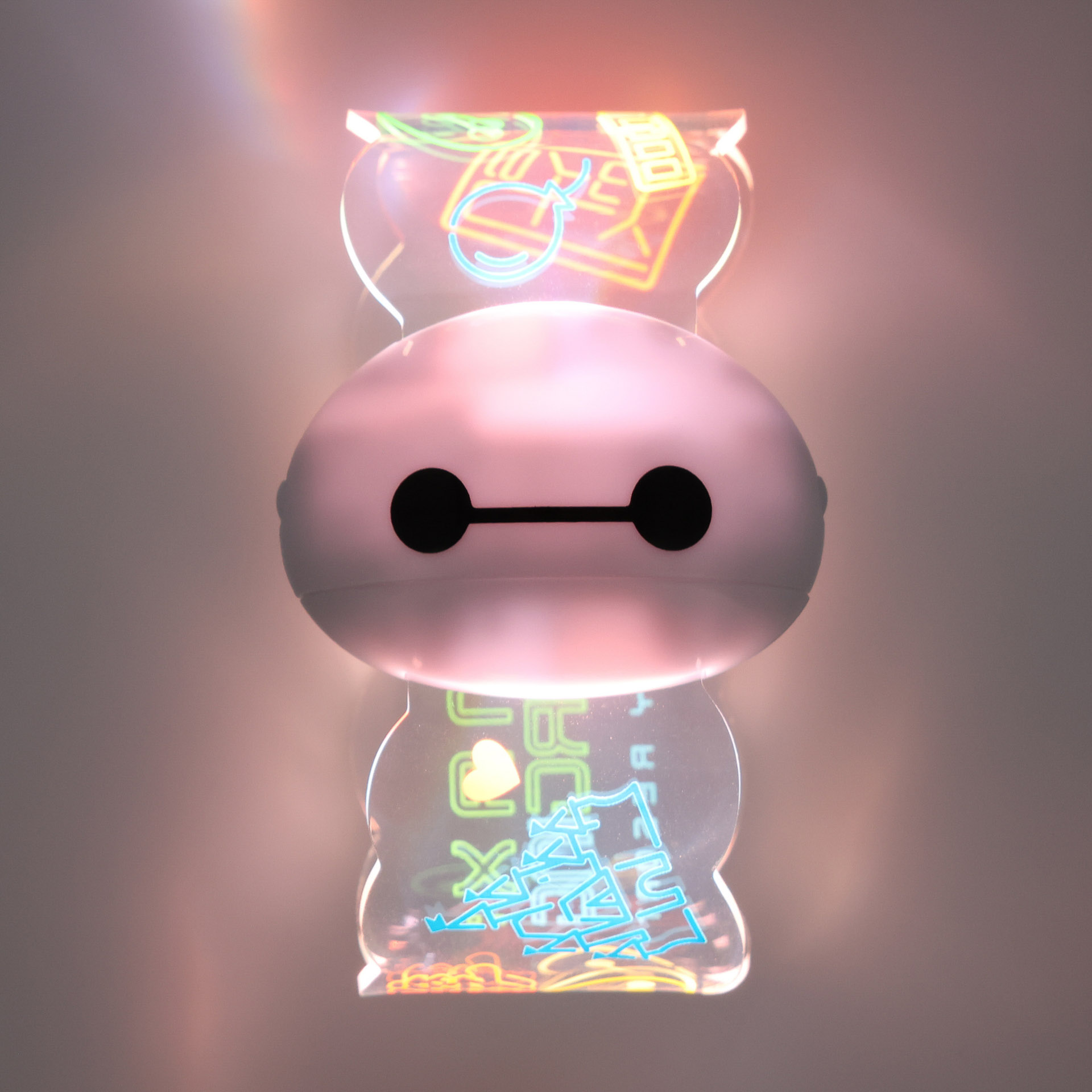 「光るバングル」（1800円）