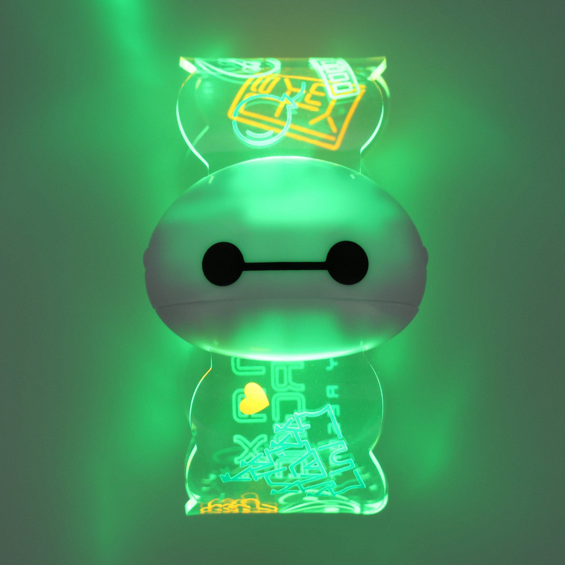 「光るバングル」（1800円）