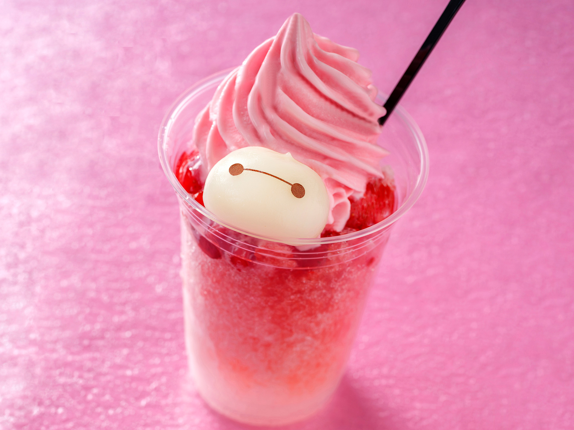 「シェイブアイスサンデー（ストロベリー）」（850円）