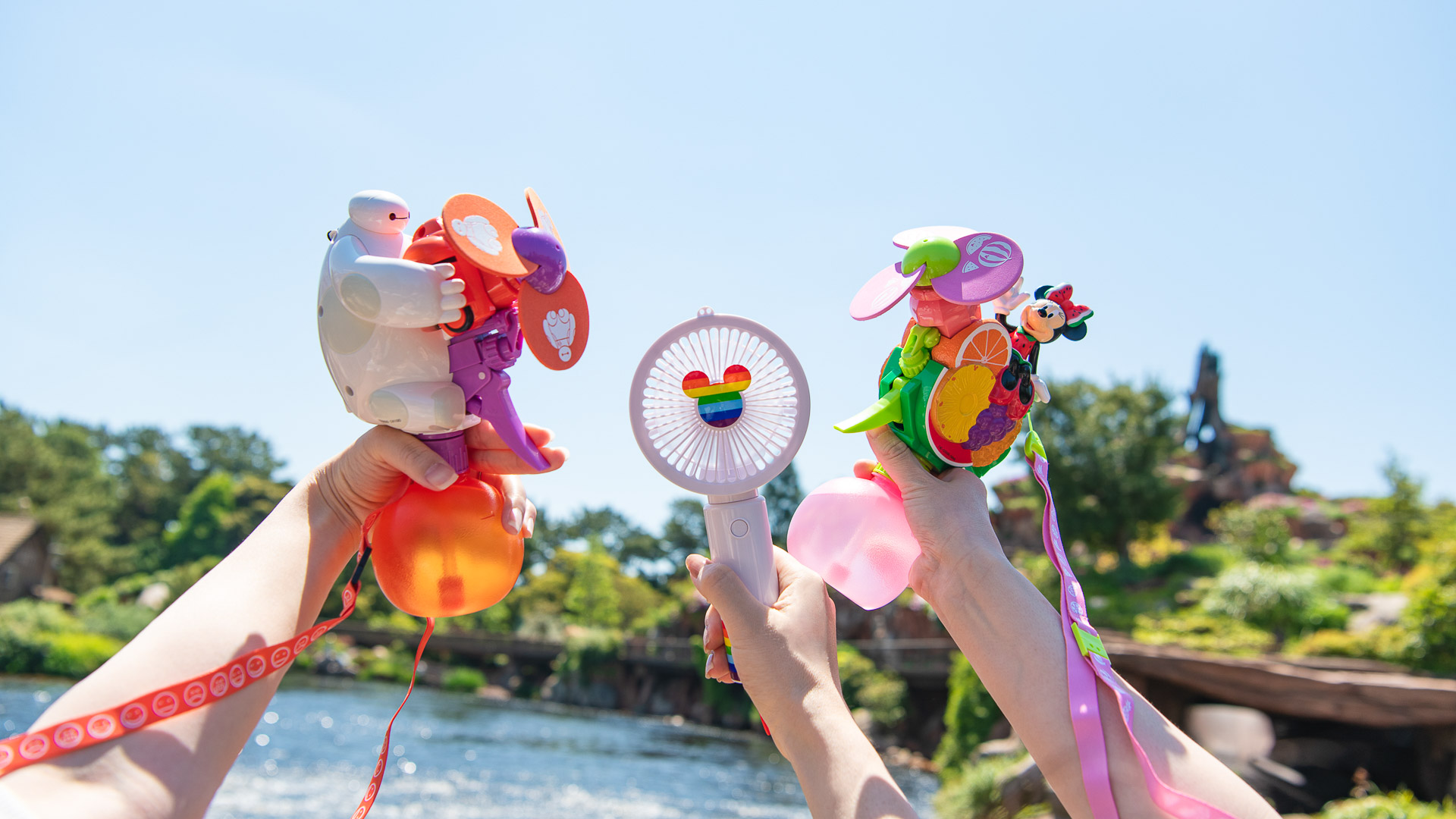 東京ディズニーリゾート、夏のパークで使える涼感アイテム発売