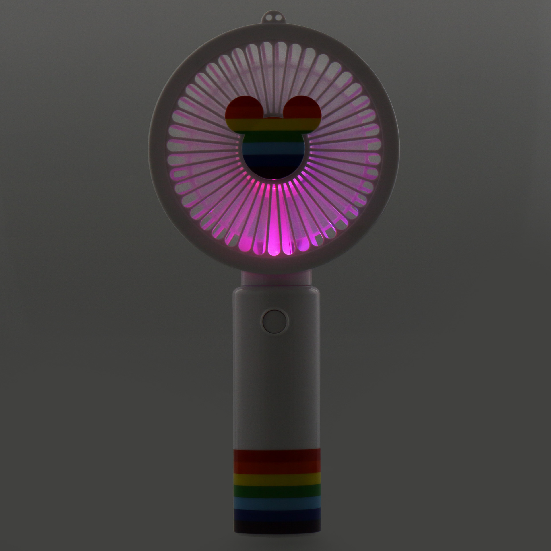 5カラーにライトが変化する「ファン」（2400円）