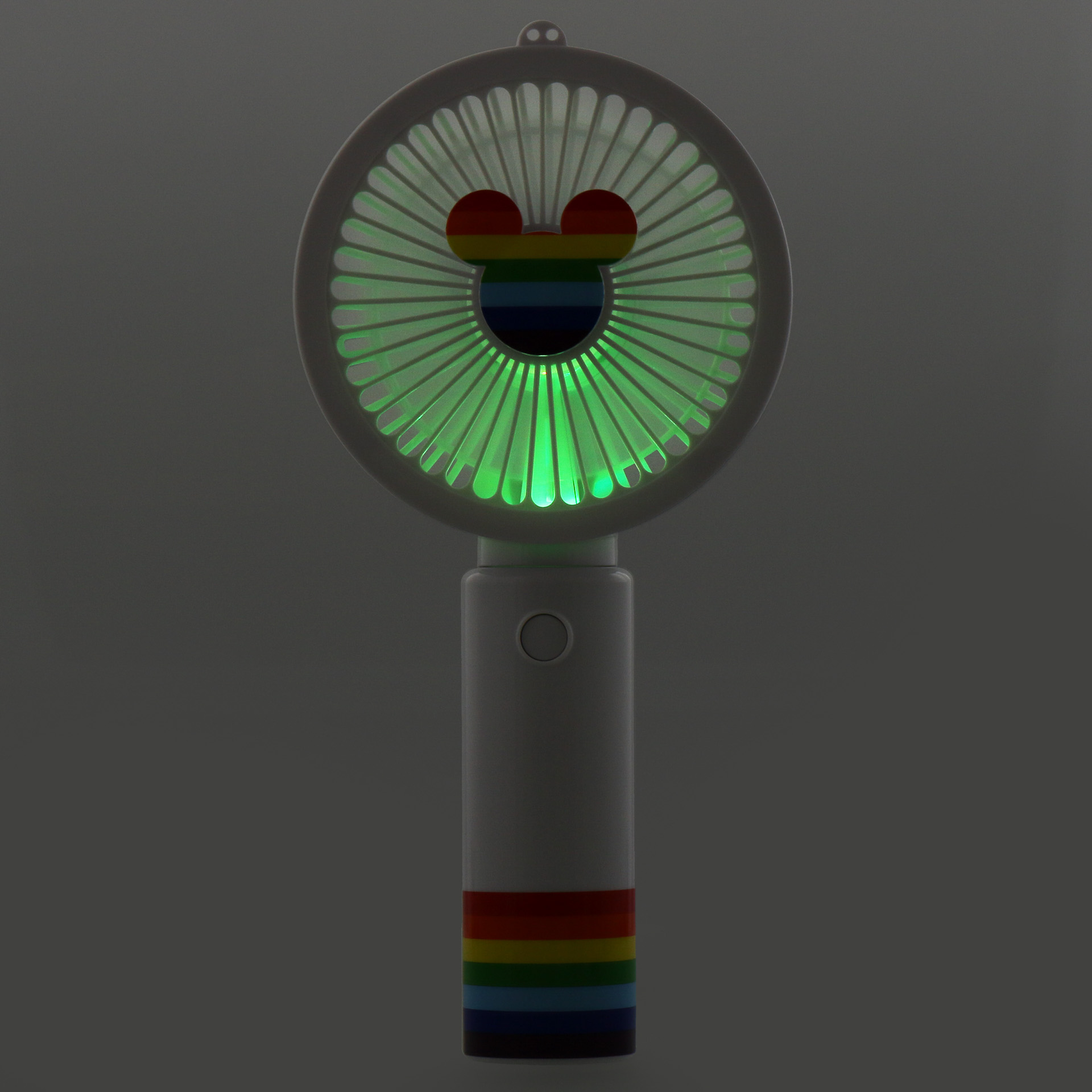 5カラーにライトが変化する「ファン」（2400円）