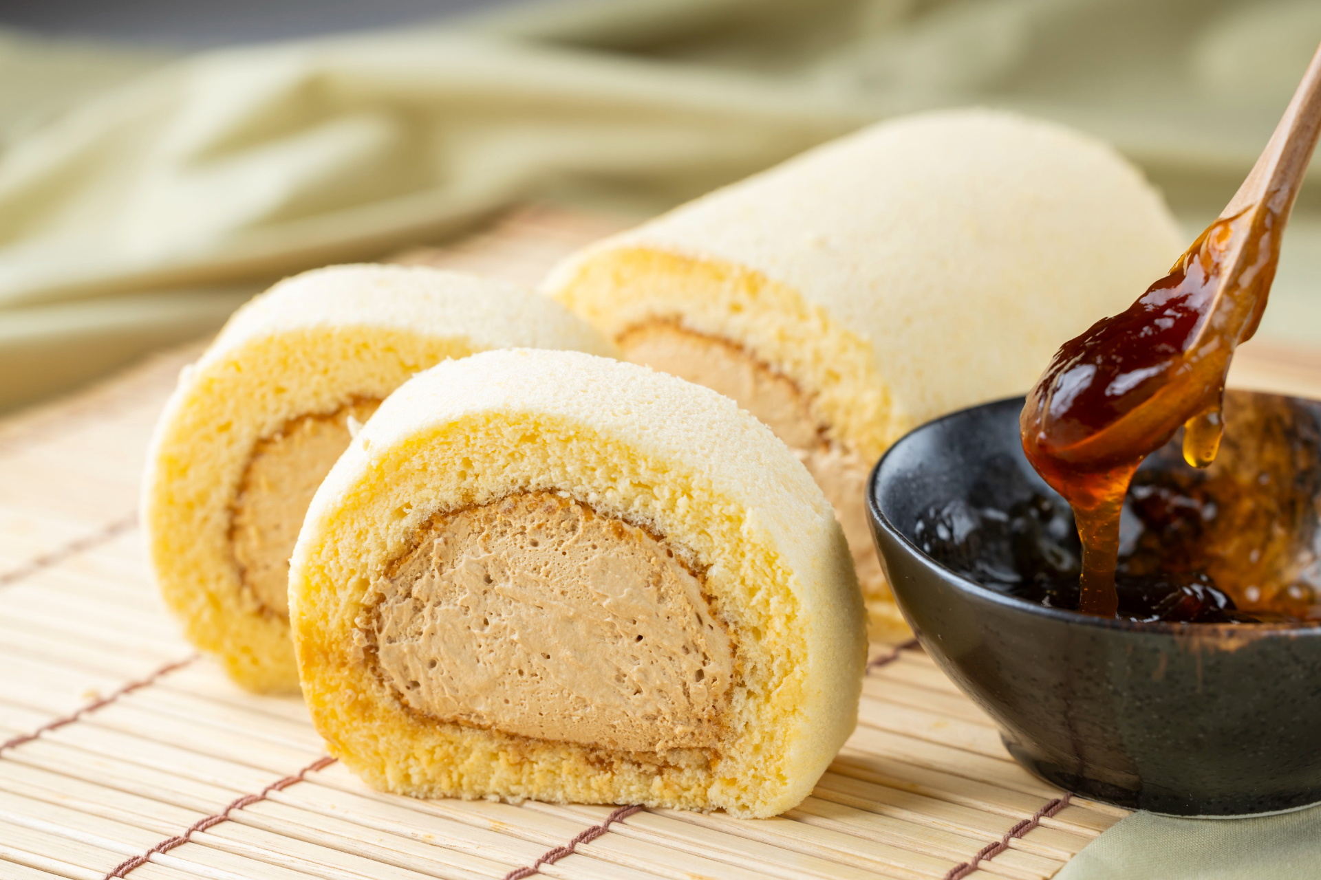 醤油みたらしロールケーキ