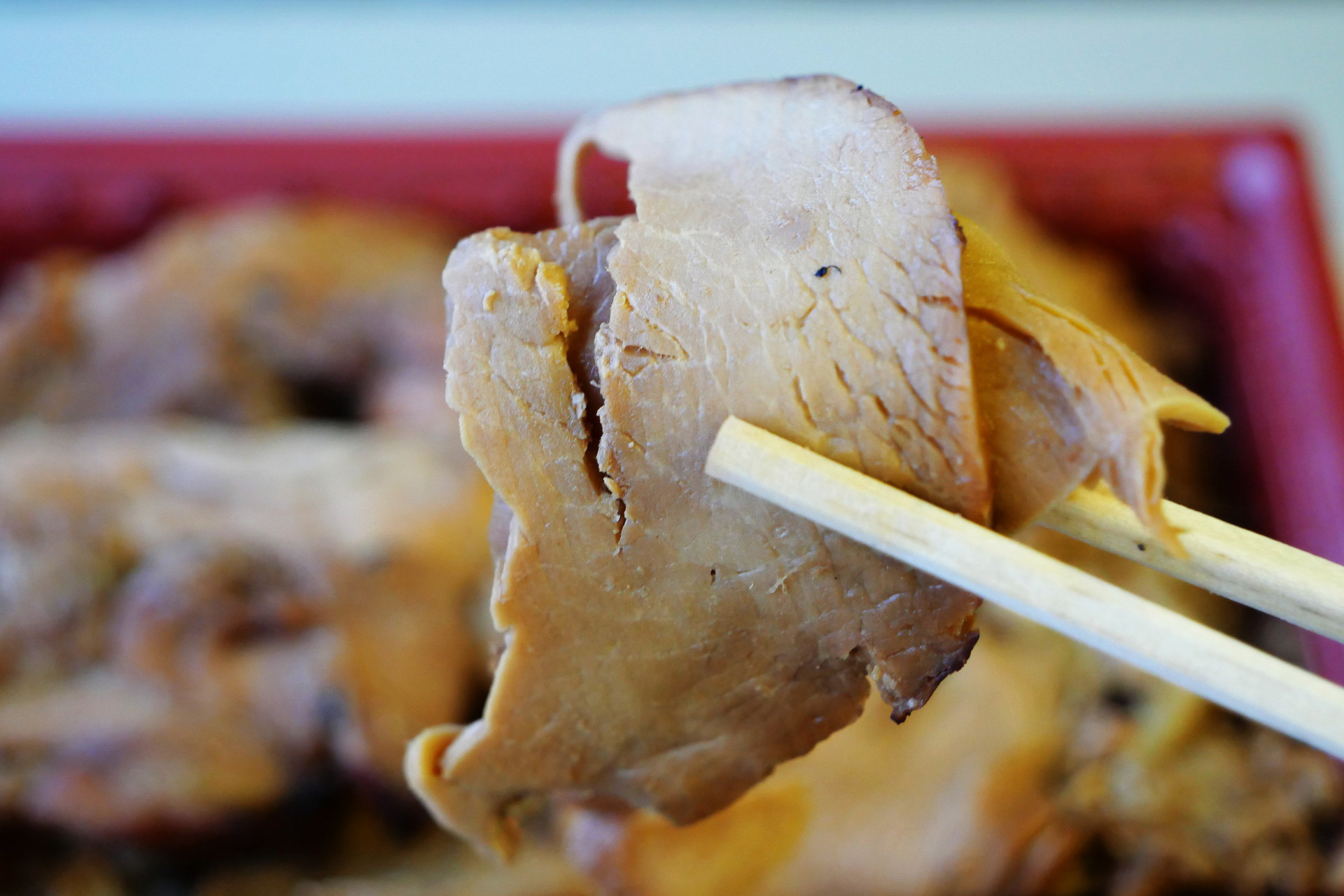 むね肉の薄切りは、単体ではかなりあっさりとした味わい