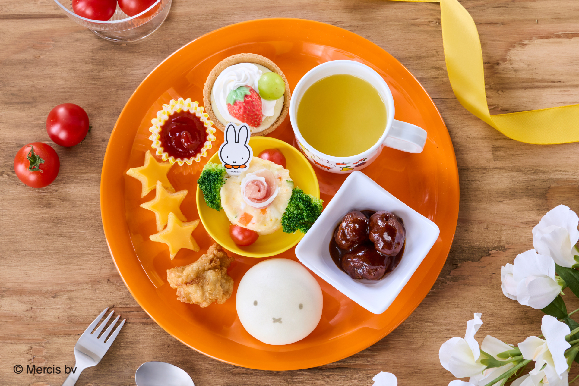 「ミッフィーのお子様パーティープレート」（1800円）