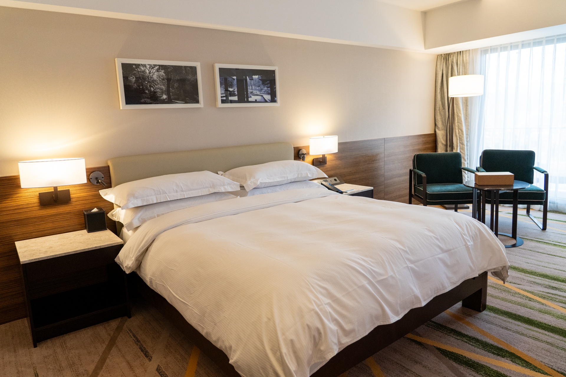 シンプルモダンで快適なお部屋