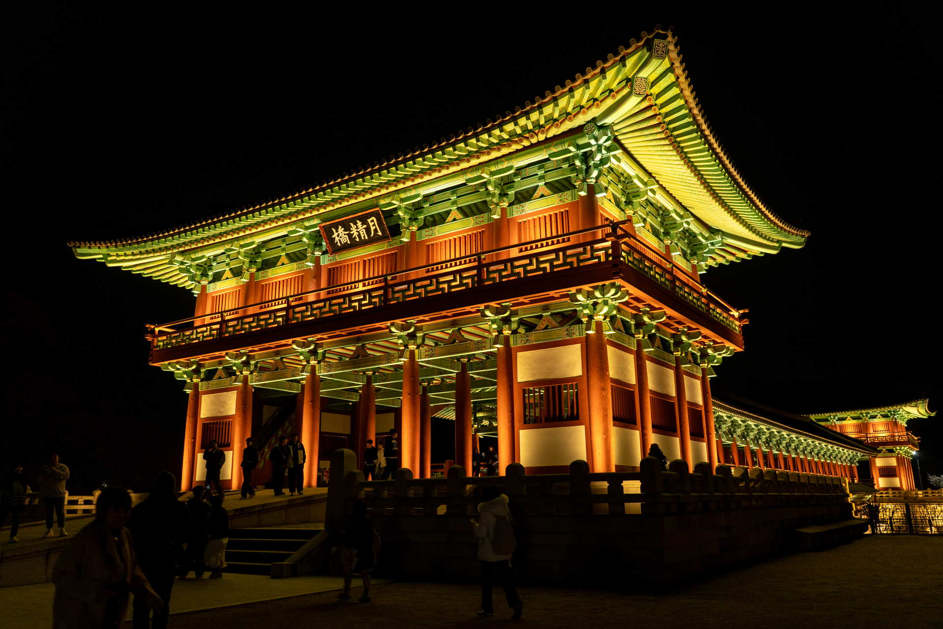 2018年に韓国国内最大級の木造橋として復元された月精橋（ウォルチョンギョ）は歴史書「三国史記」にも出てくるそう