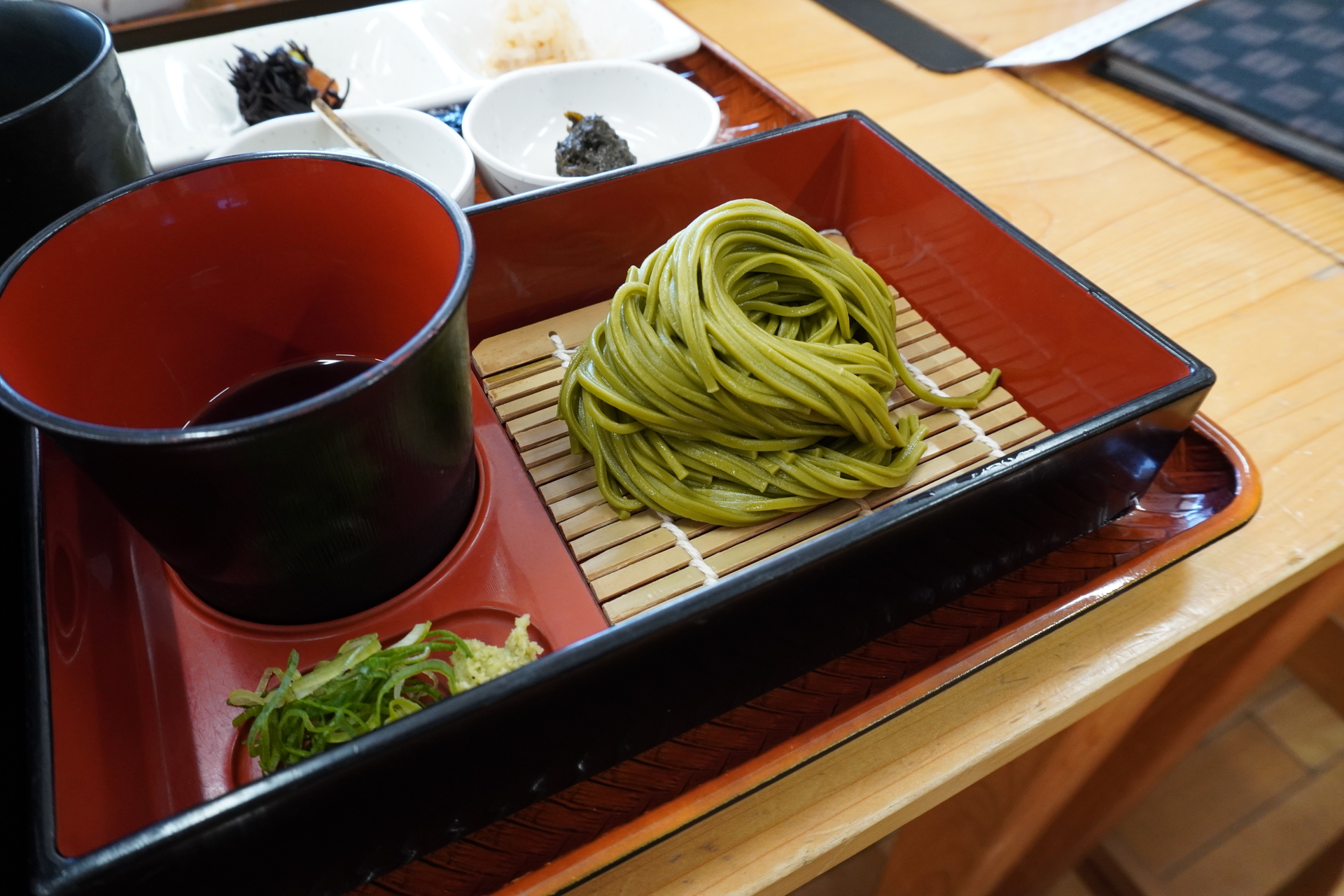 冷たいそばも選べる