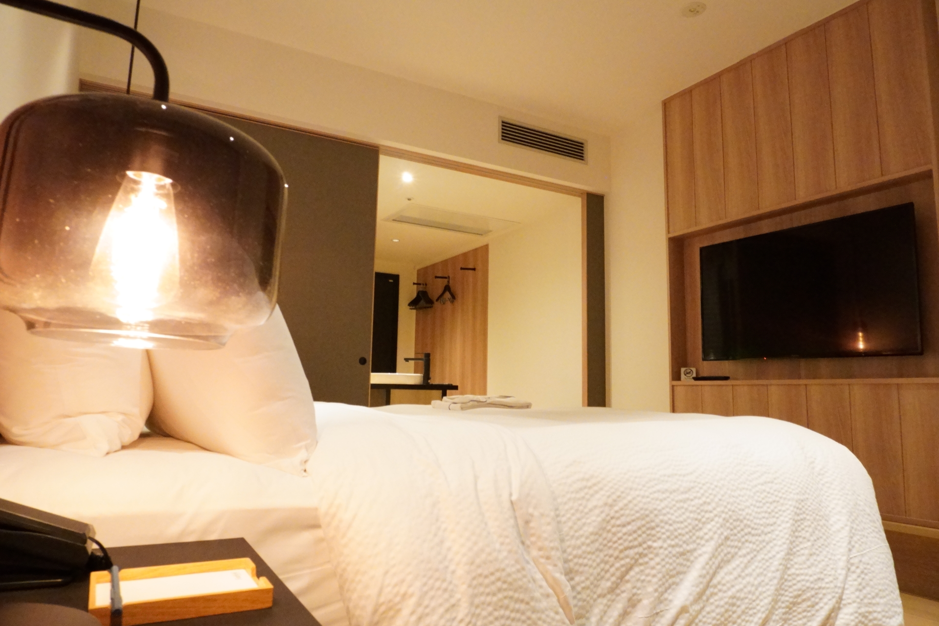 引き戸で部屋を仕切ることができる