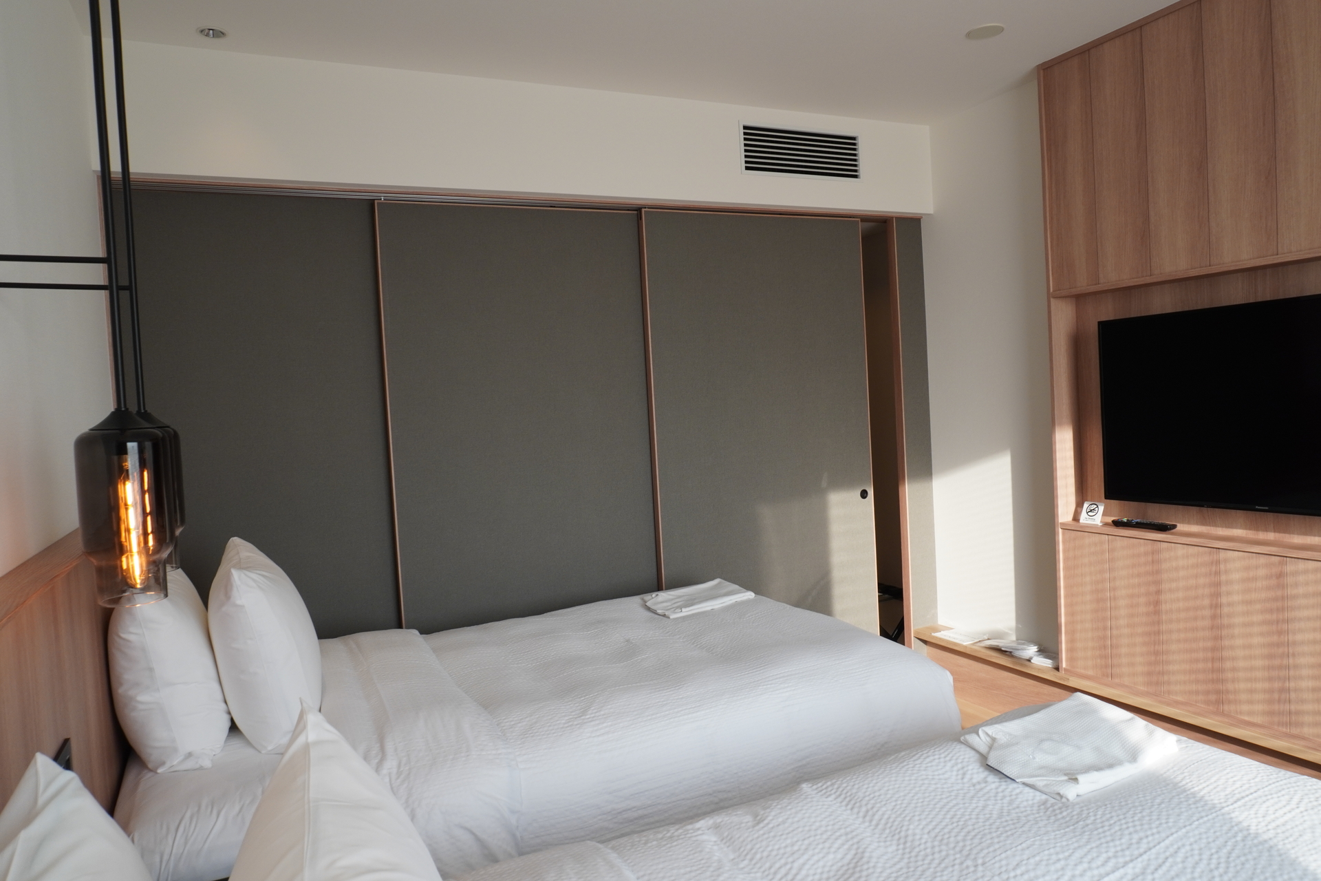 部屋と水回りは引き戸で区切ることができる