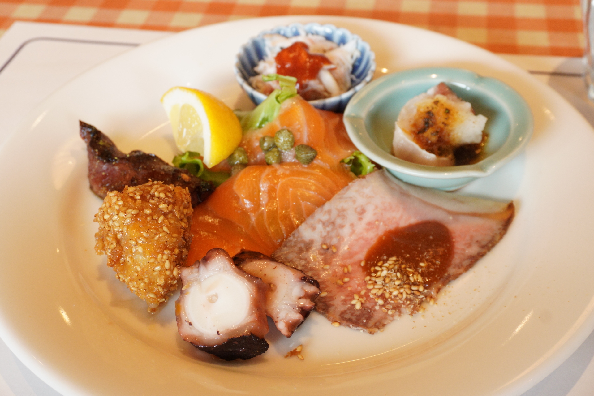 黒毛和牛ロースの網焼き定食（2400円）