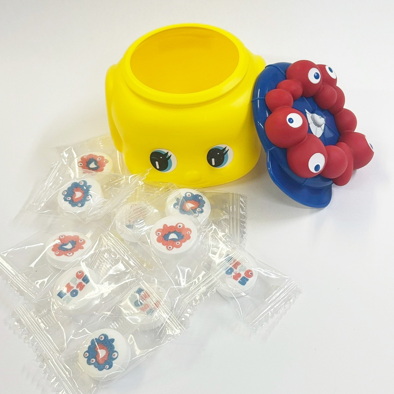 容器サイズは70×70×70m