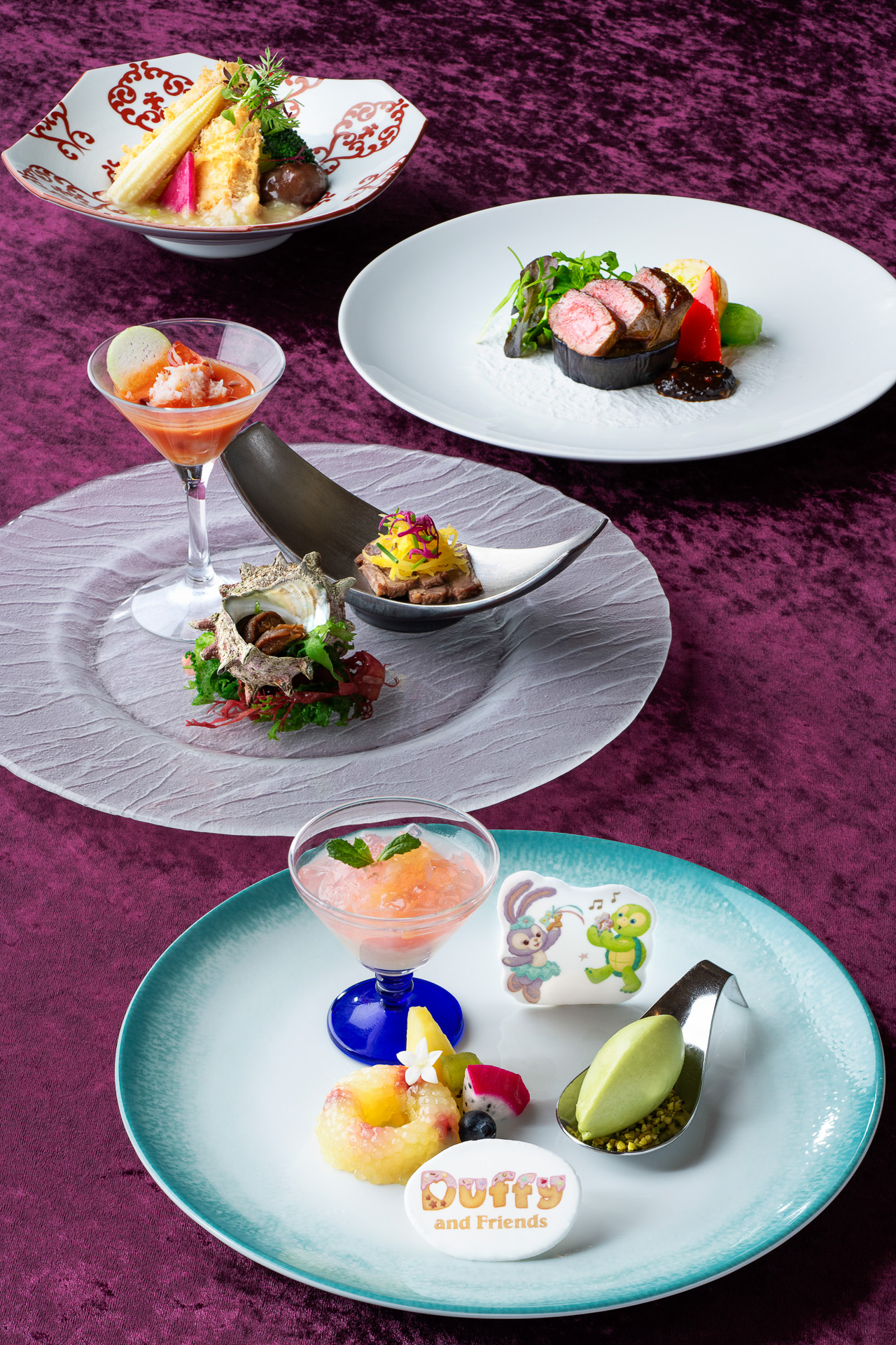 シルクロードガーデン「“ダッフィー＆フレンズのフィルド・ウィズ・ジョイ！”ディナーコース」（1万4000円）