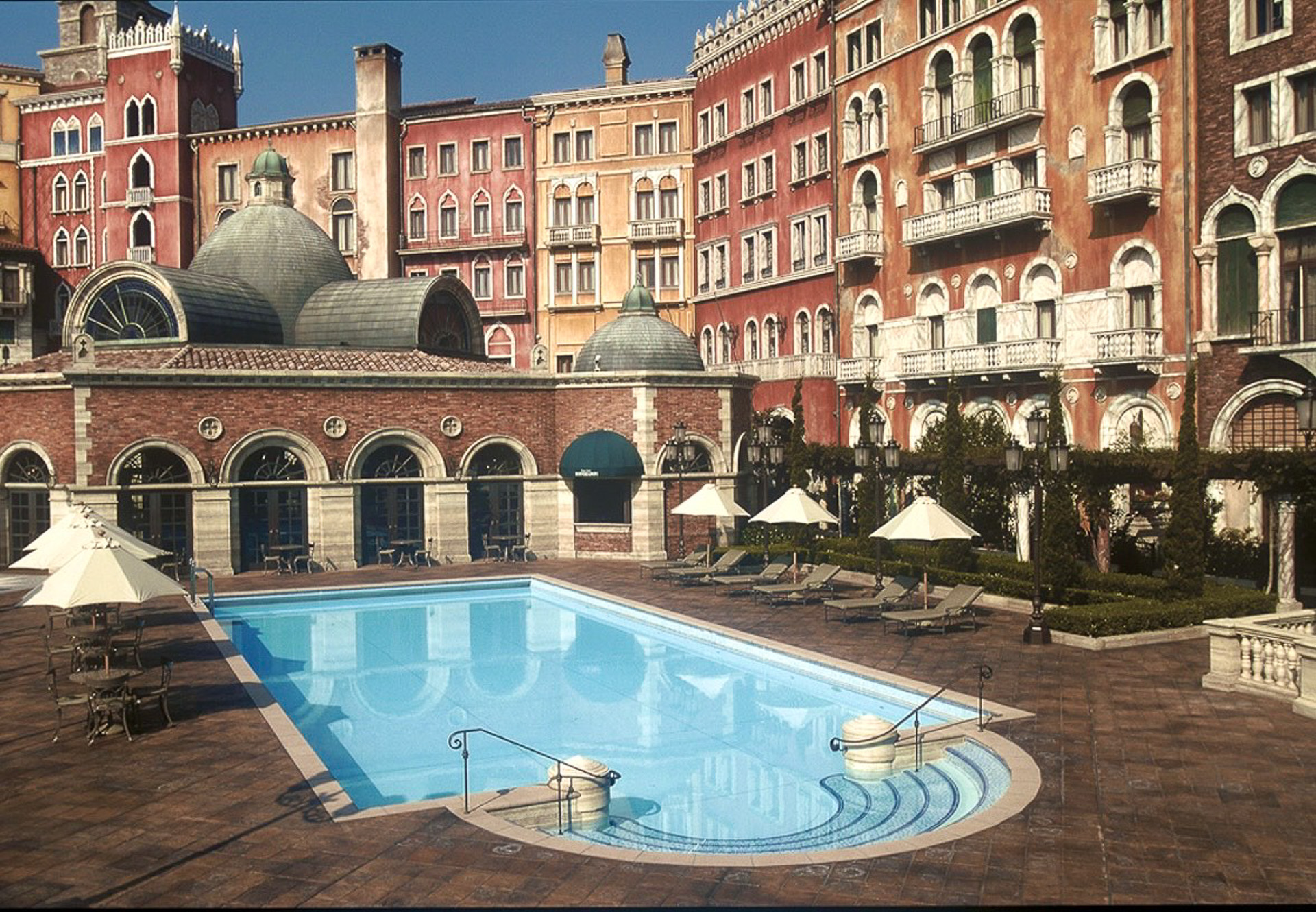 東京ディズニーシー・ホテルミラコスタの「テルメ・ヴェネツィア」屋外プール