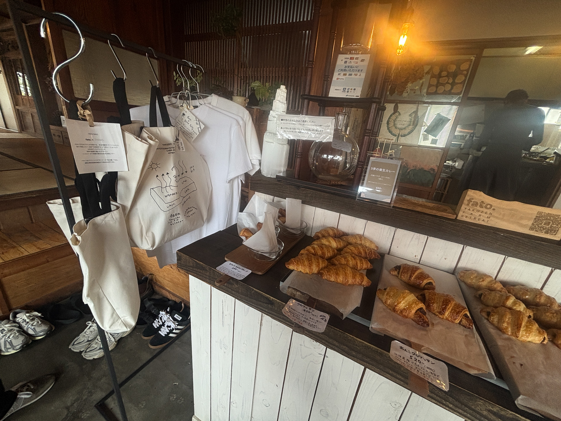パンの販売やテイクアウトもあり
