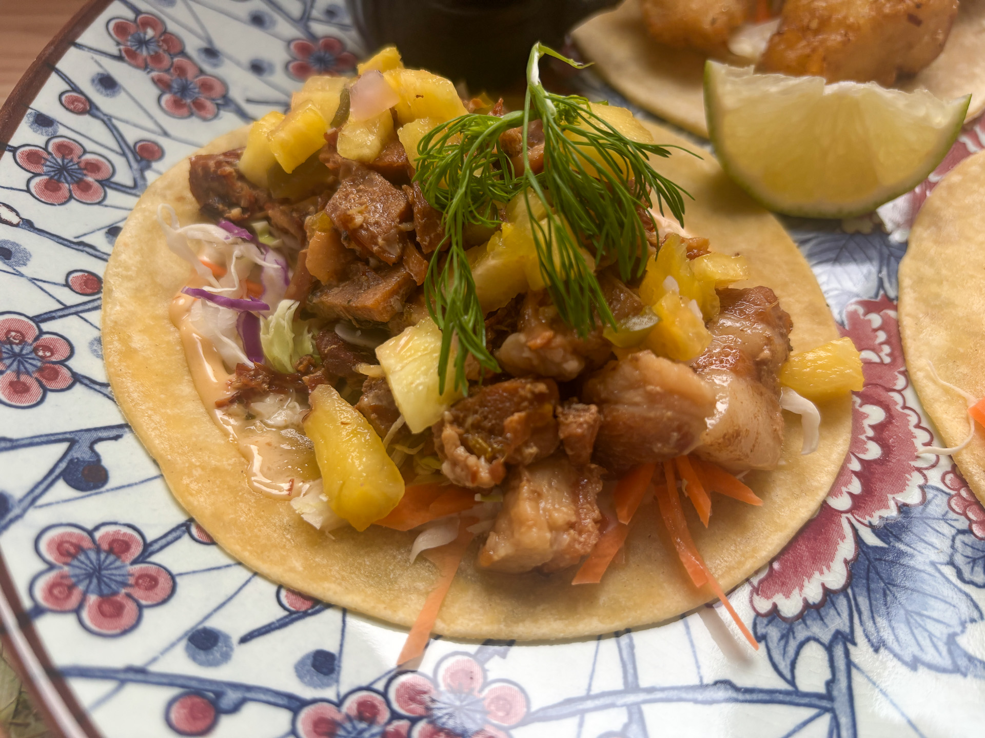 カルニータスのタコス