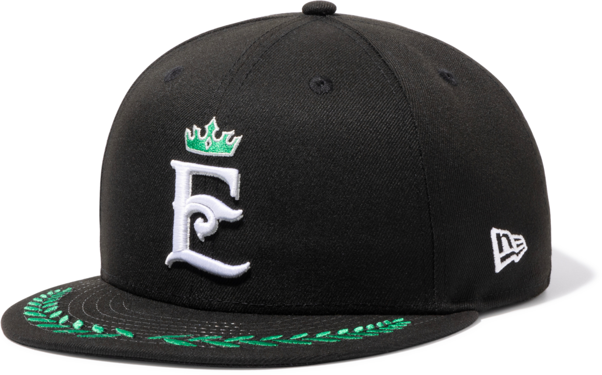 「ユナイテッドエンパイア」コラボモデルの9FIFTY（6600円）とShort Sleeve Performance Tee（6600円）