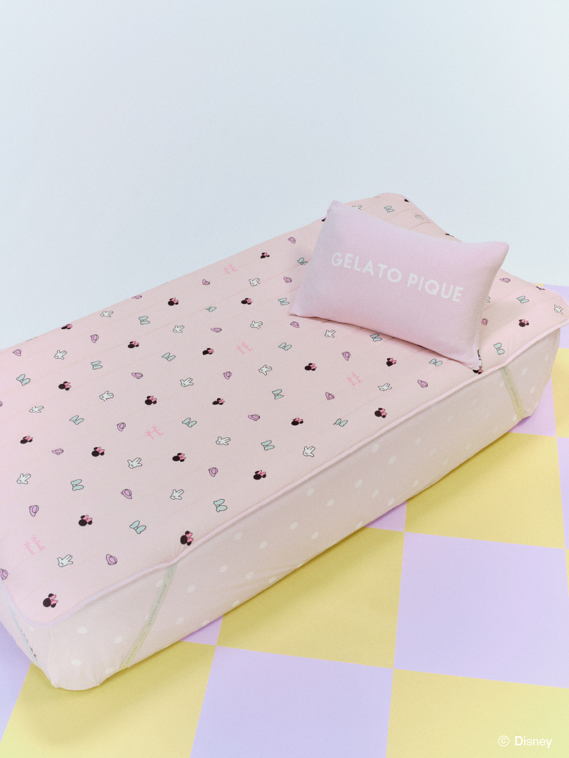 Minnie接触冷感プリント敷きパッド（1万4960円）