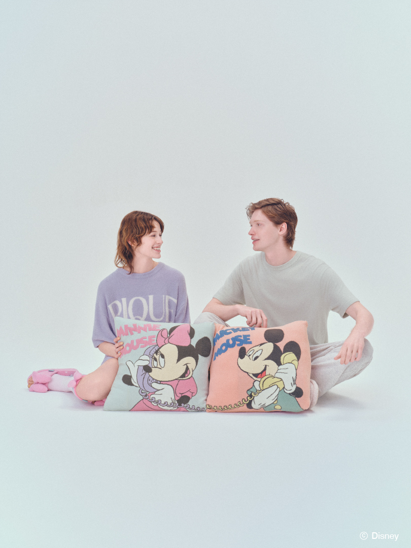 Mickey/Minnieジャガードクッションカバー（7480円）