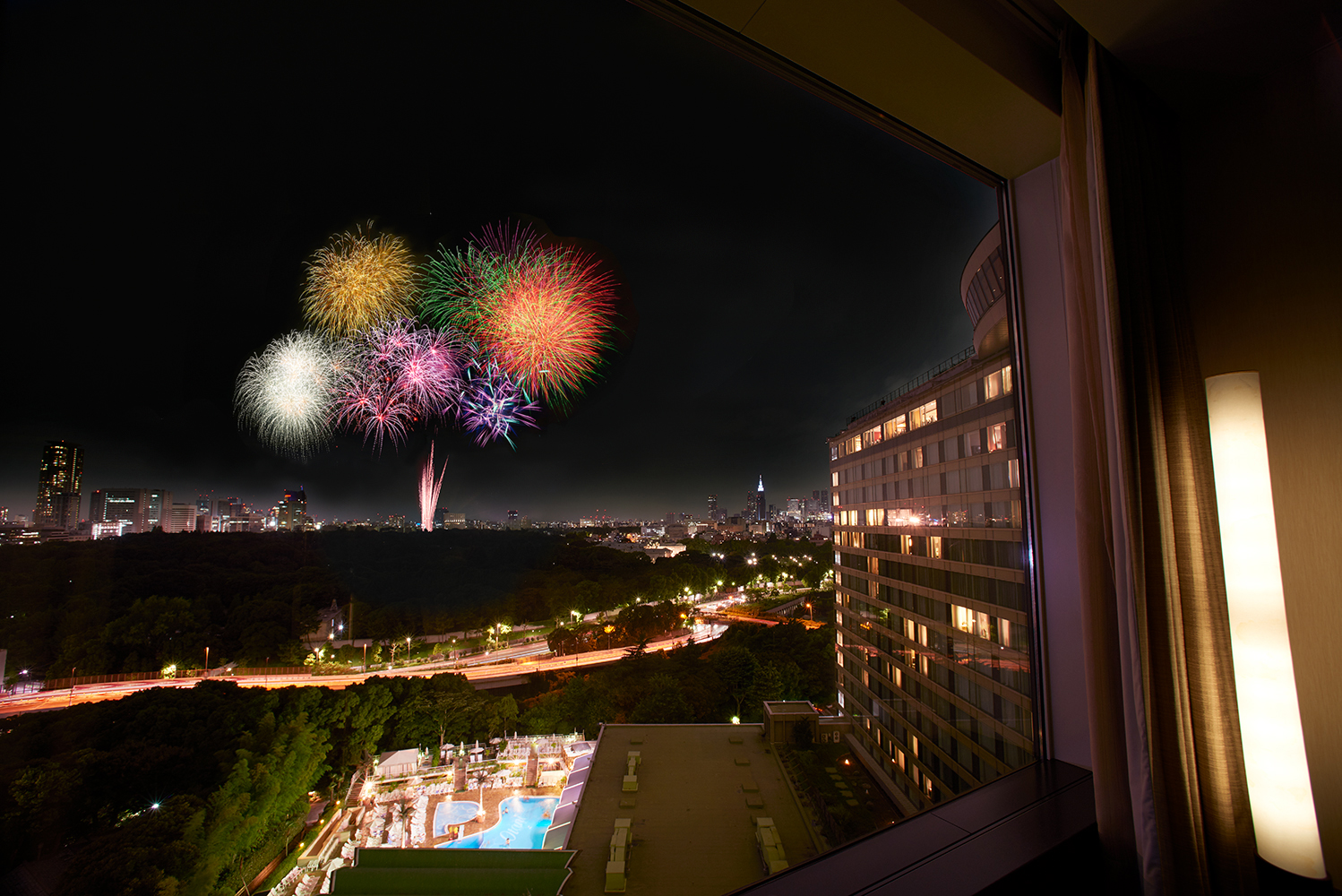 「2025神宮外苑花火大会」鑑賞宿泊プランを販売中