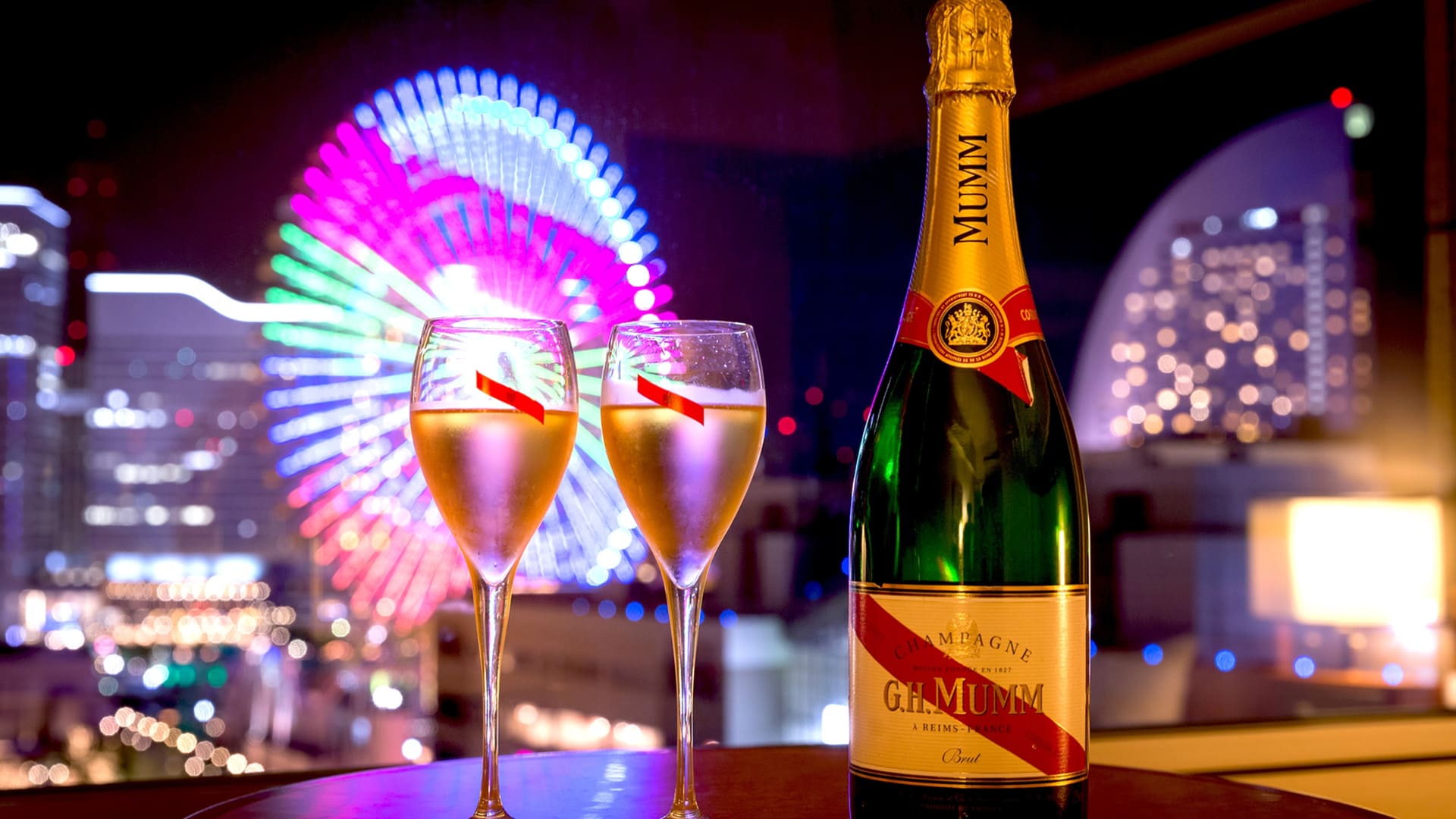 3階にはバー・ラウンジ「シーメンズクラブ」