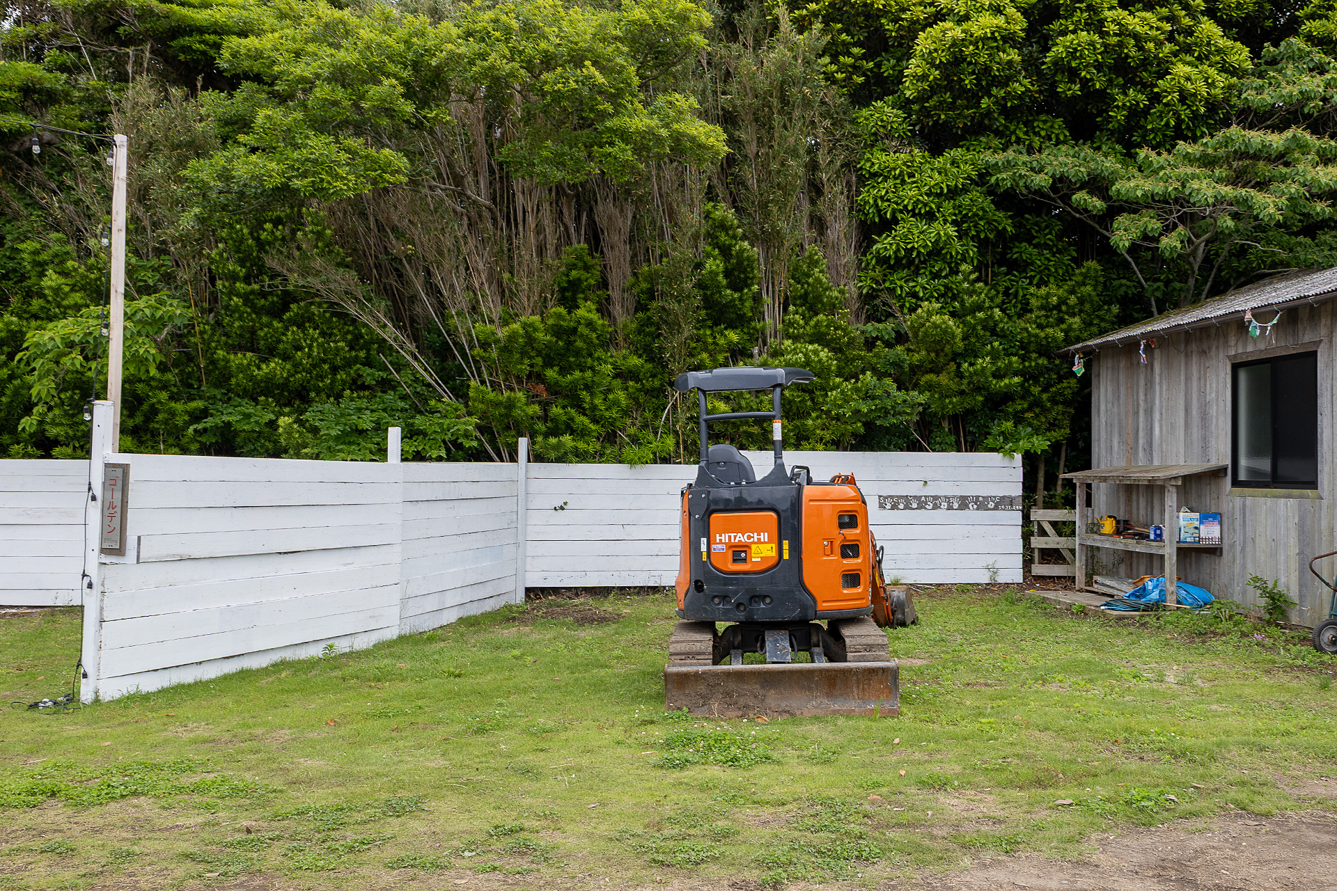 ゴールデンサイト。管理棟の横でここが一番広いスペース