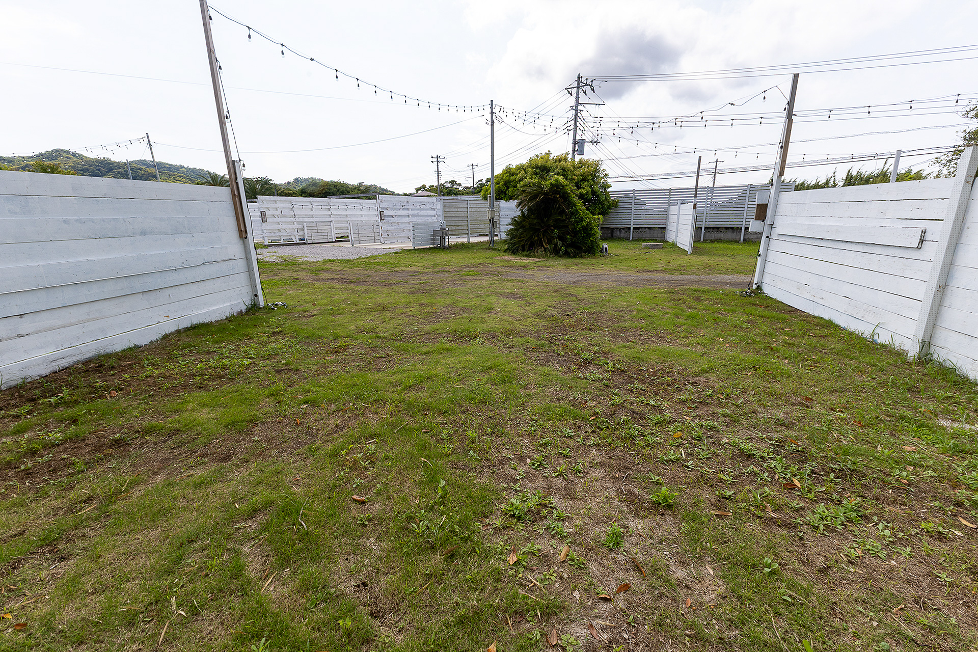 大型のキャンピングカーの場合は、スペースが広いラブラドールサイトかゴールデンサイトがいいだろう