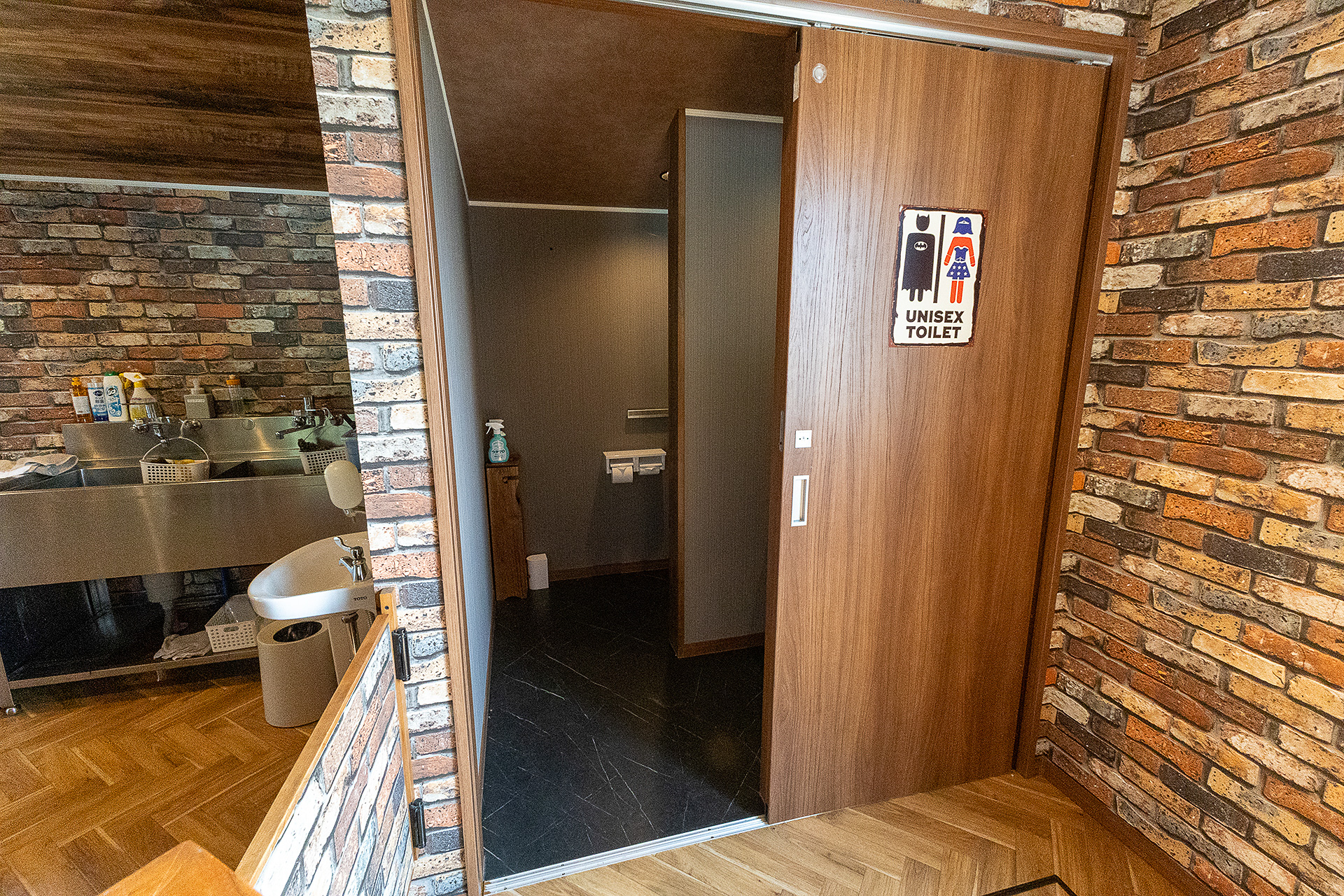 取材時、トイレは1つだったが増設されるという