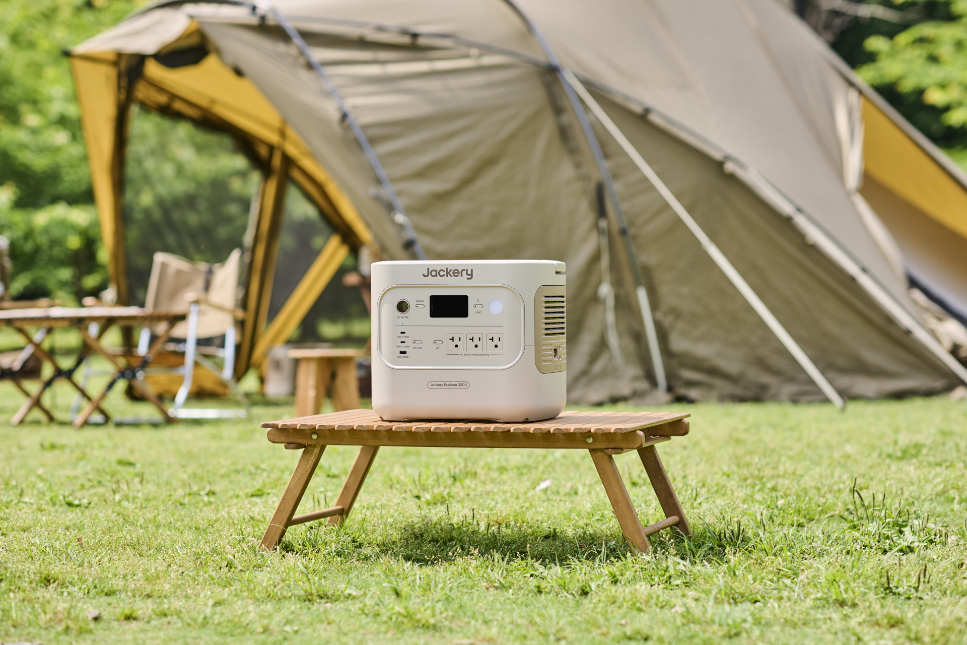 Jackery ポータブル電源 2000 Newの新色「サンドゴールド」がセール価格に