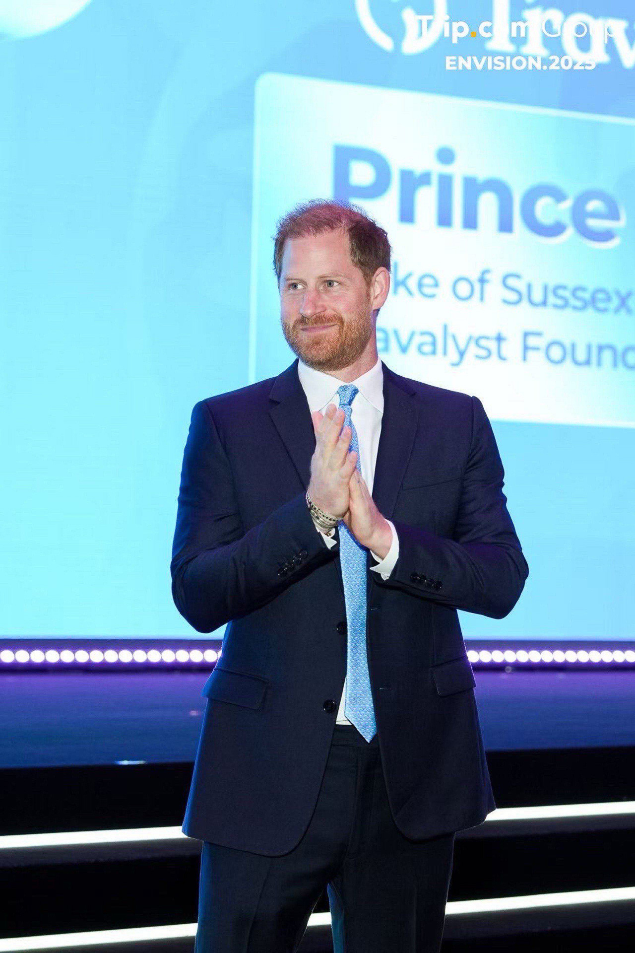 「昨今の気候変動はビジネスにとって緊急事態である」と語り、サステナブルツーリズムの重要性を訴えたヘンリー王子