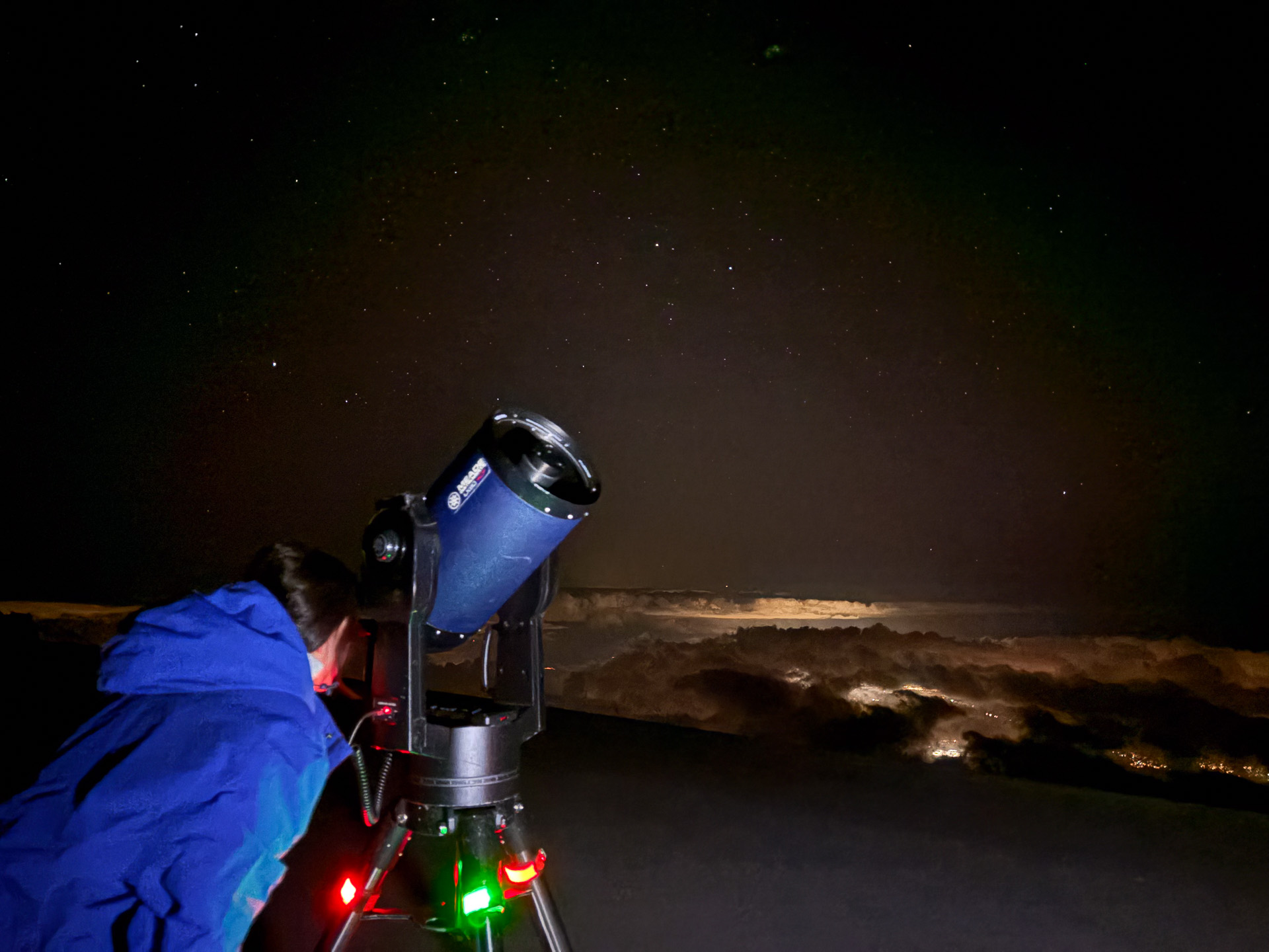 コンピューター制御の望遠鏡で惑星もくっきり見える