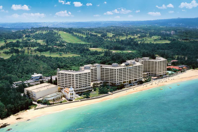 リザンシーパークホテル谷茶ベイ（恩納村）