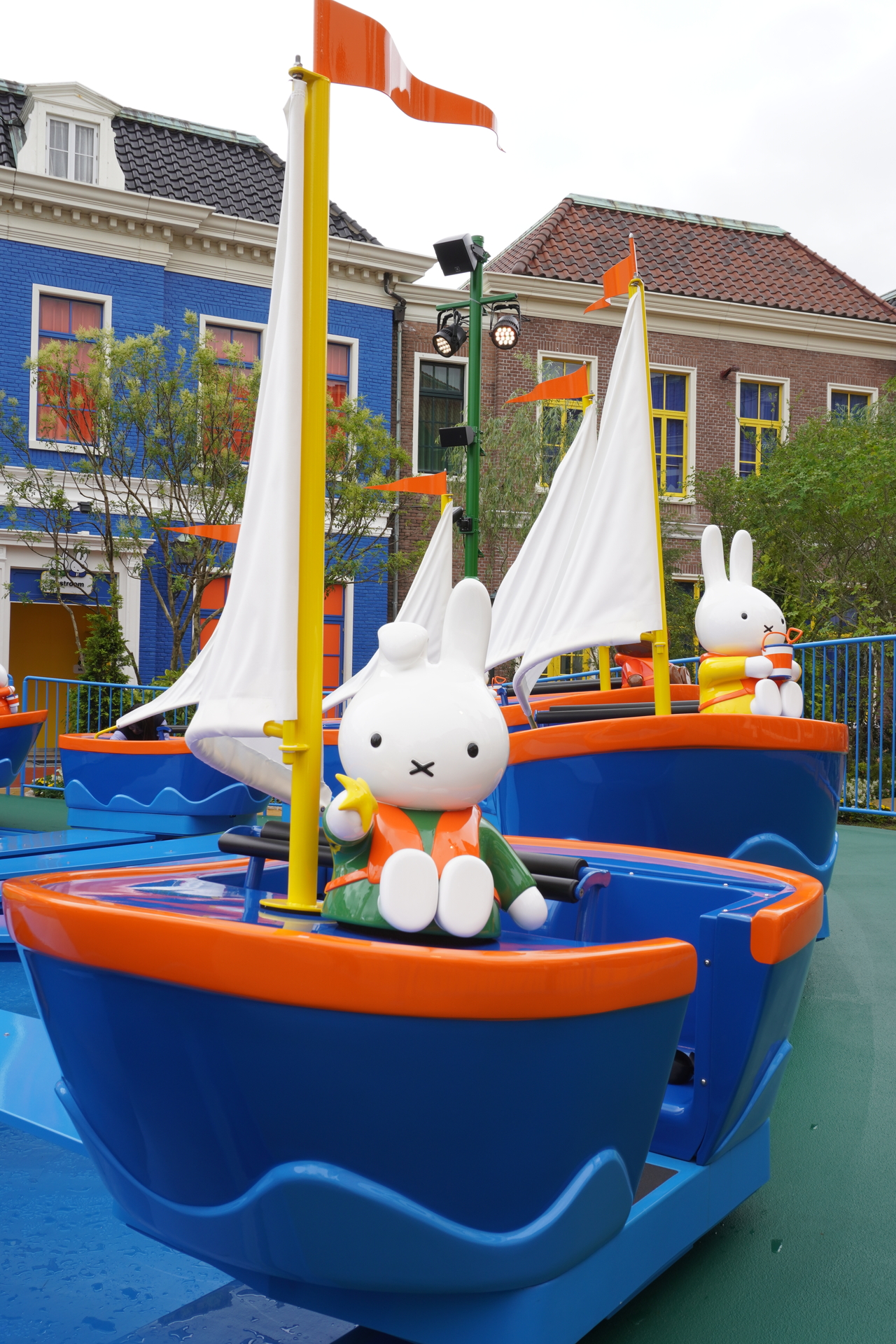 ヨットは全14機の2人乗り