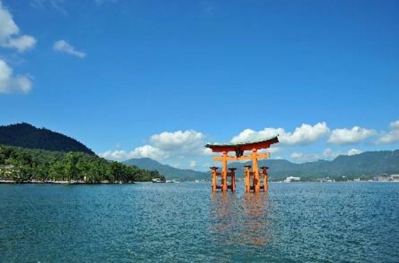 7位は広島県「嚴島神社」&copy;shintani