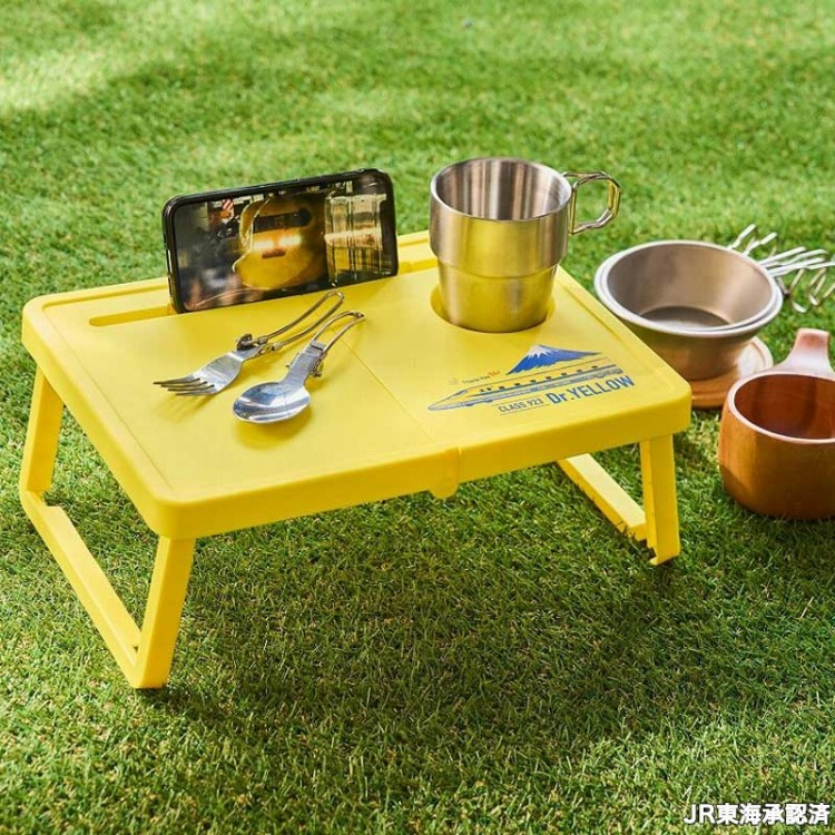 ドクターイエローデザインのテーブル（テーブル以外は別売り）