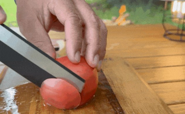 食材のカットにも使える