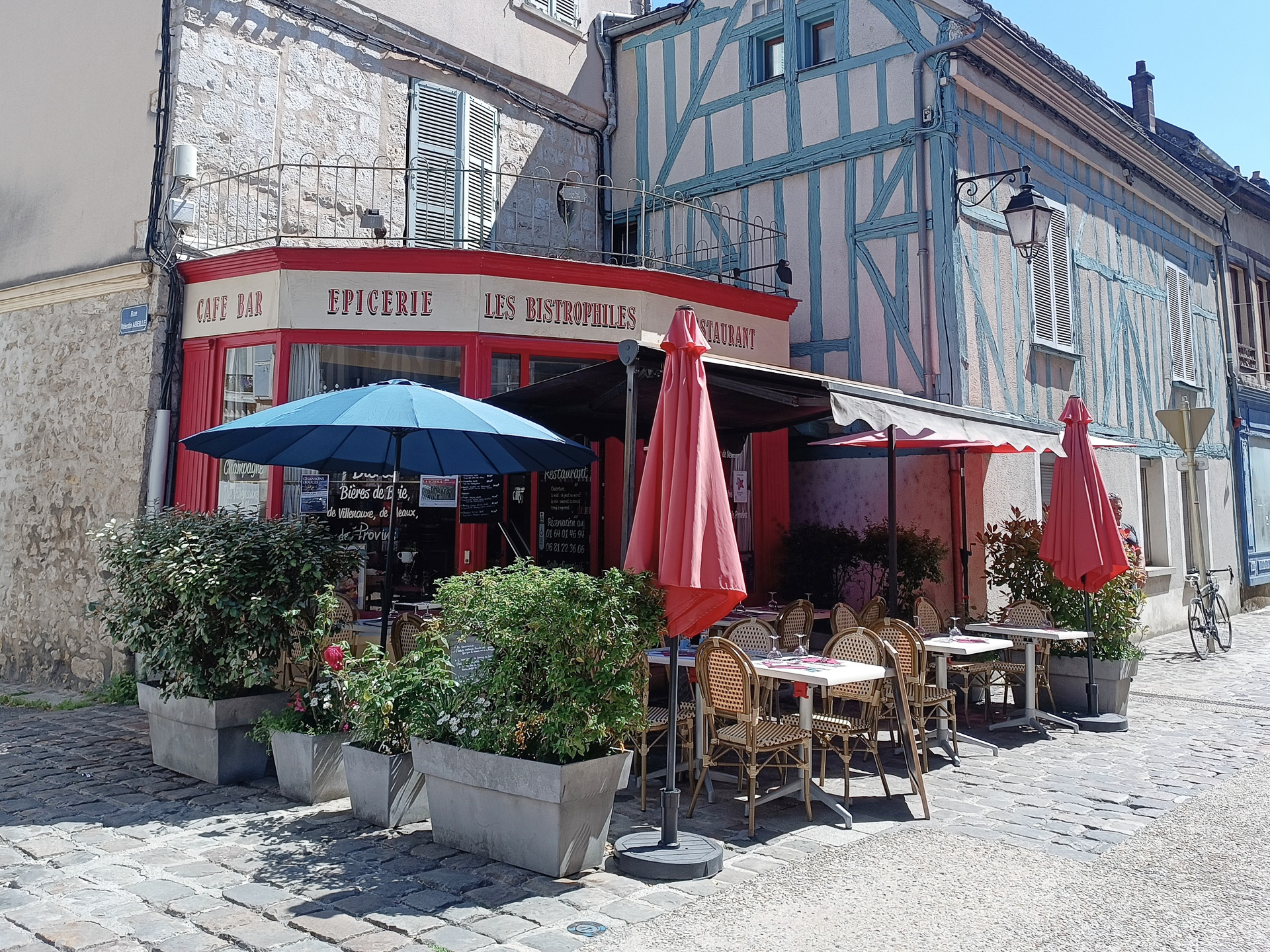 レストラン「Les Bistrophiles」