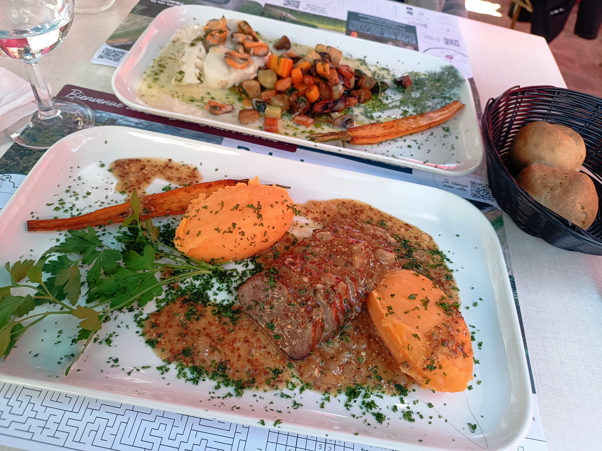 レストラン「Les Bistrophiles」