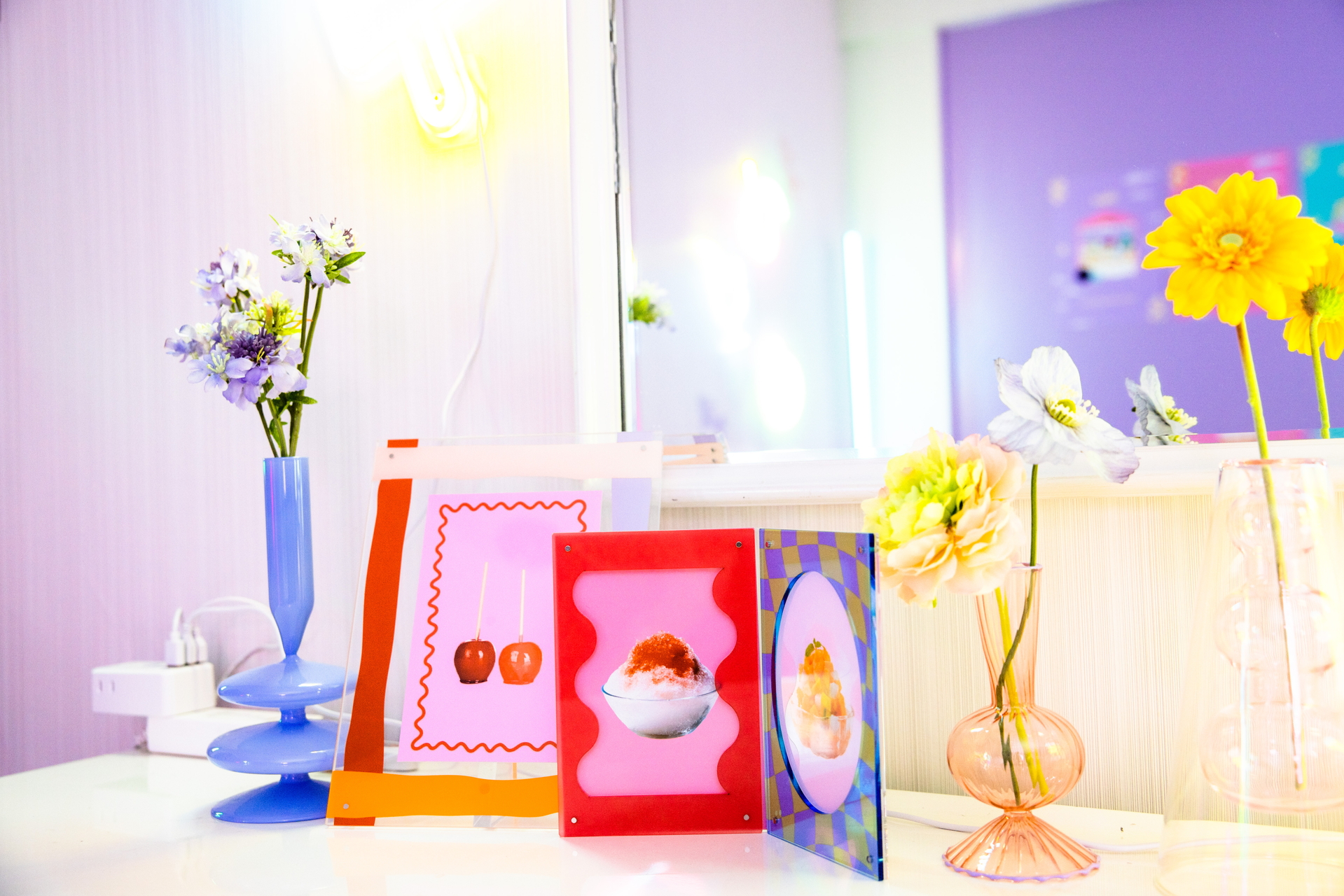 部屋には至るところにフォトジェニックなオブジェクトが