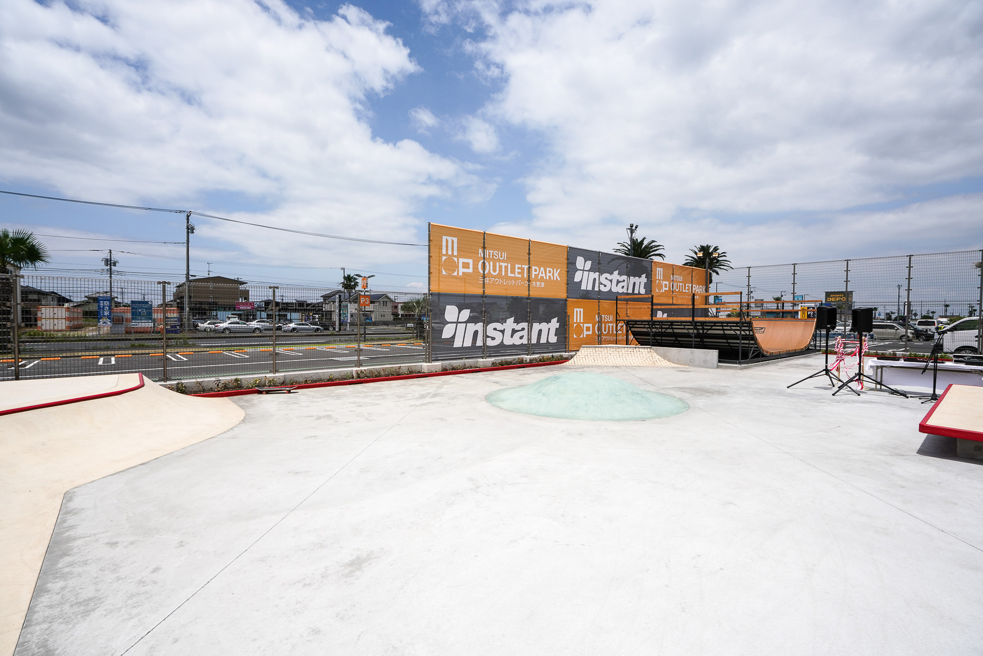 本格的な常設「スケートボードパーク」がある