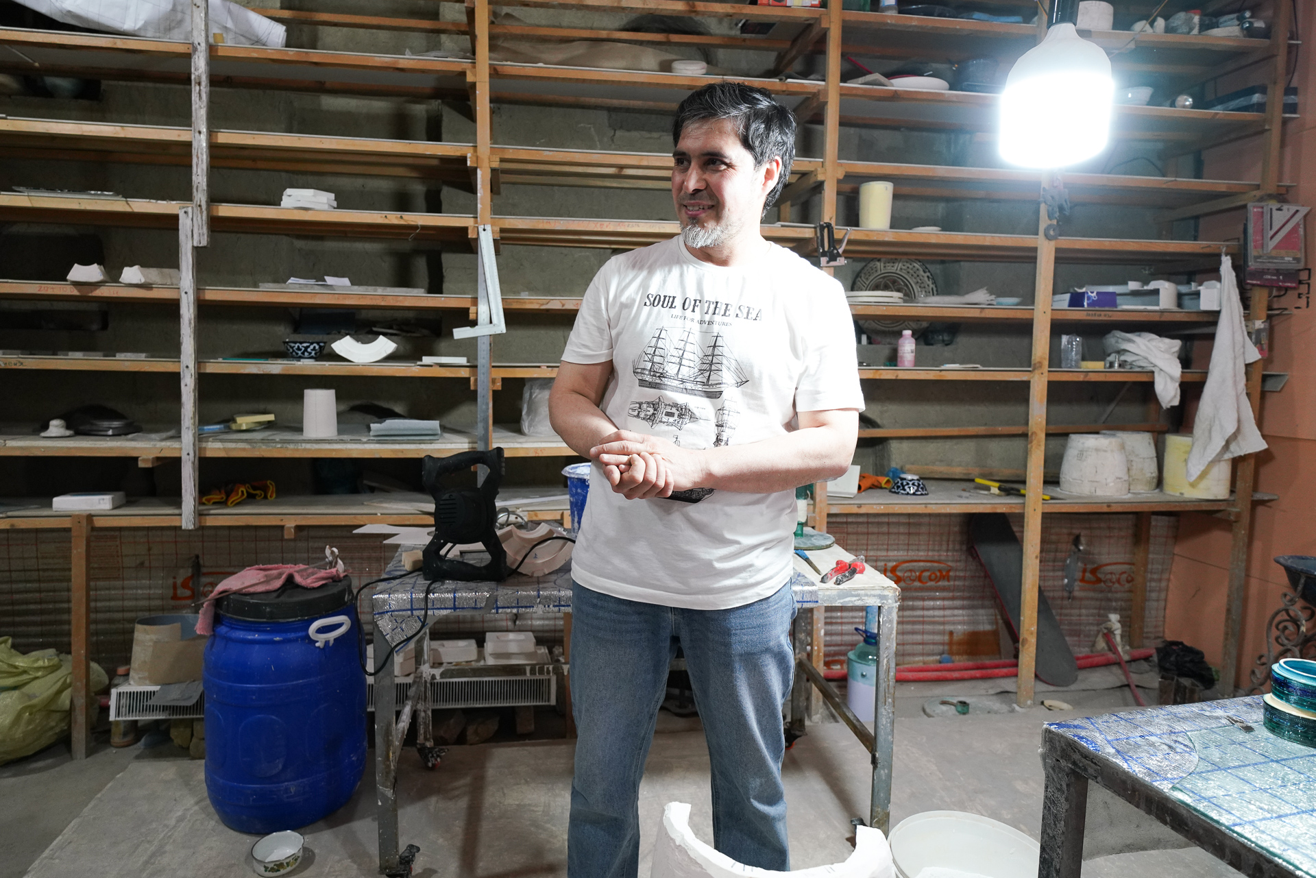 作業スペースで説明してくれた