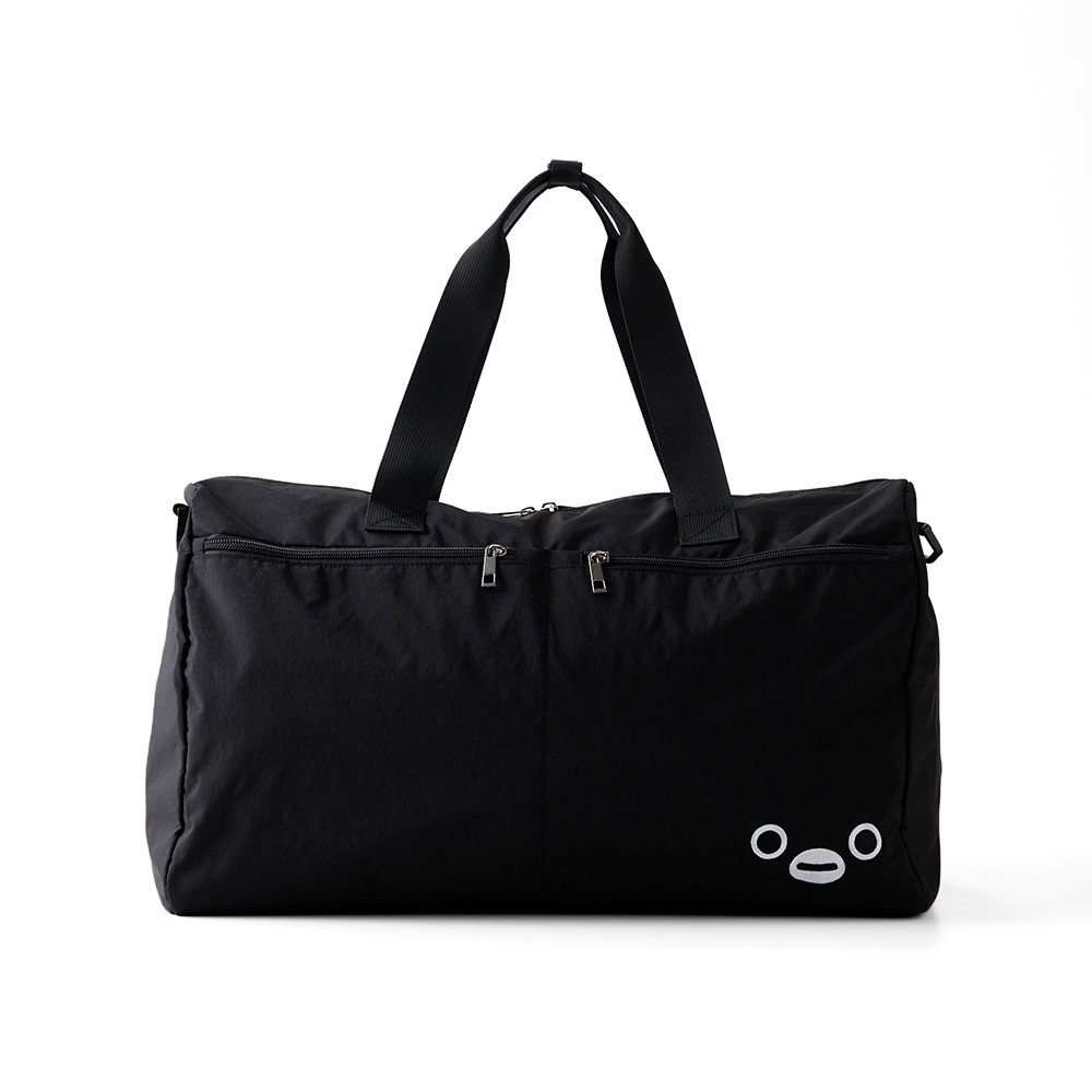 「Suicaのペンギン」の刺繍やプリントを施した2WAYボストンバッグ