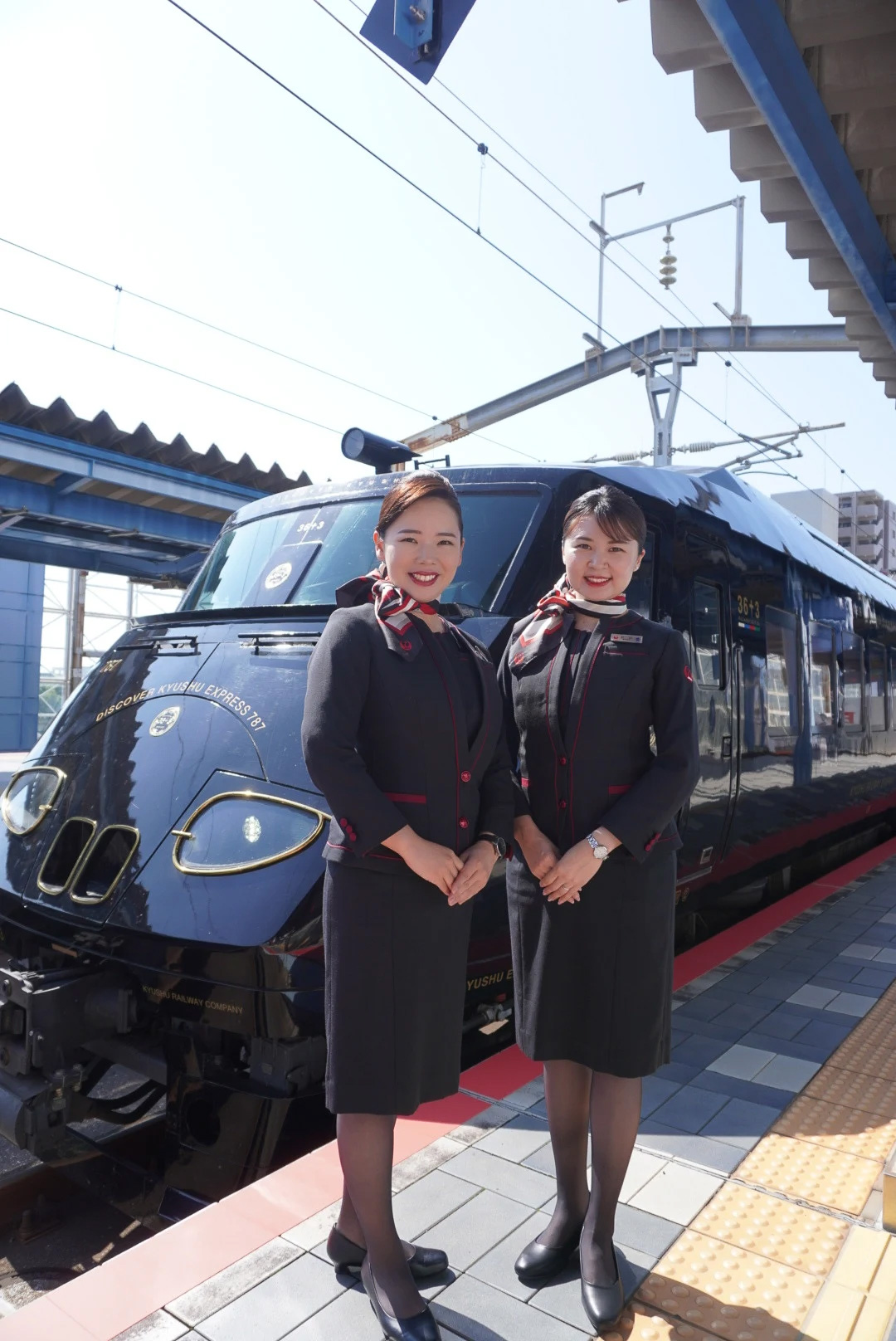 緑の路担当アンバサダー（左：花島、右：有薗）